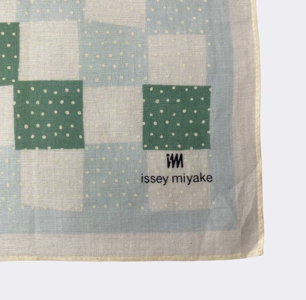 Issey Miyake Vintage Issey Miyake Handkerchief Neckerchief Bandana H012R Size ONE SIZE - 3 Thumbnail