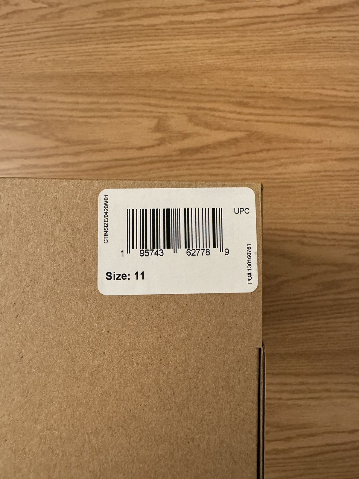 Yeezy Yeezy Foam Runners Onyx Size US 11 / EU 44 - 8 Thumbnail