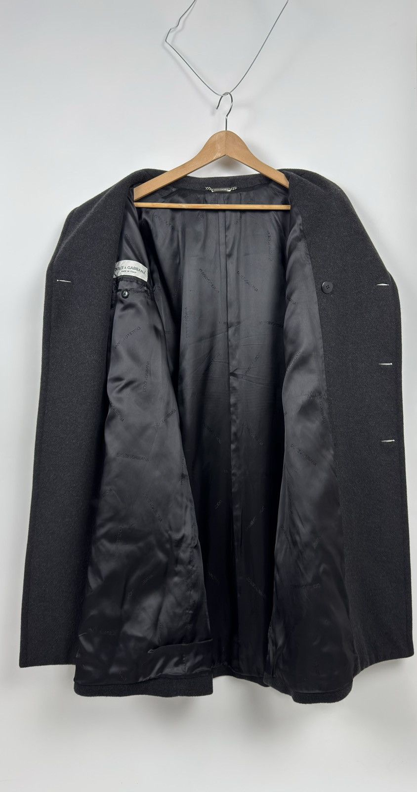 Dolce & Gabbana Dolce& Gabbana Heavy Wool Black Double-Breasted Coat Size US M / EU 48-50 / 2 - 5 Thumbnail
