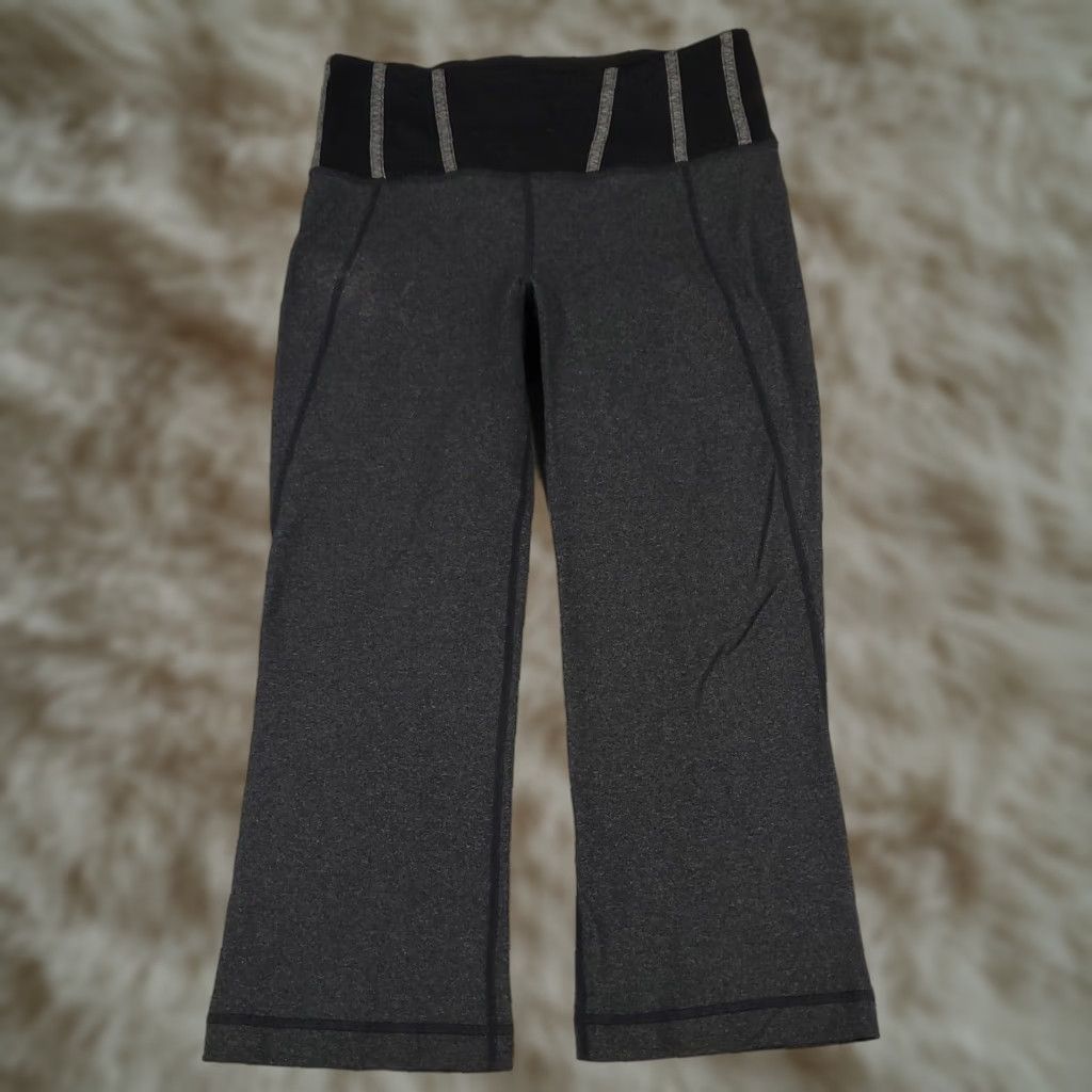 Lululemon Lululemon Pants Womens Size 6 Gray Tadasana Cropped Leggings | Leggings | 6 | Gray | Skinny | Cropped | Activewear | Women Size 28" / US 6 / IT 42 - 1 Thumbnail