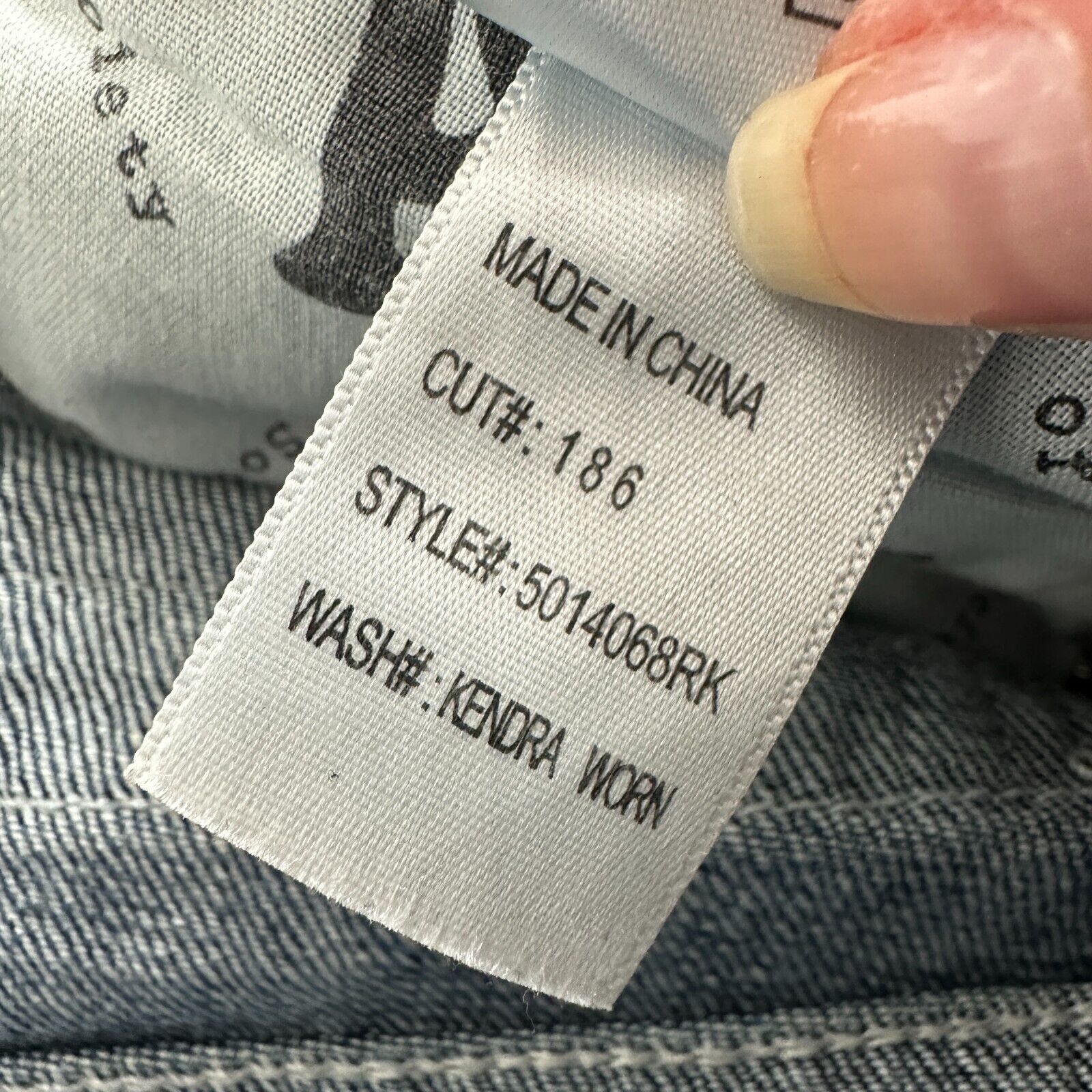 Other Articles of Society Kendra Distressed Jean Two Back Pocket 2 Size 26" / US 2 / IT 38 - 13 Thumbnail