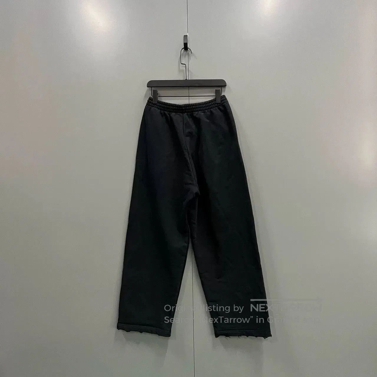 Balenciaga Balenciaga Distressed Logo Print Pants. Size US 26 / EU 42 - 2 Thumbnail