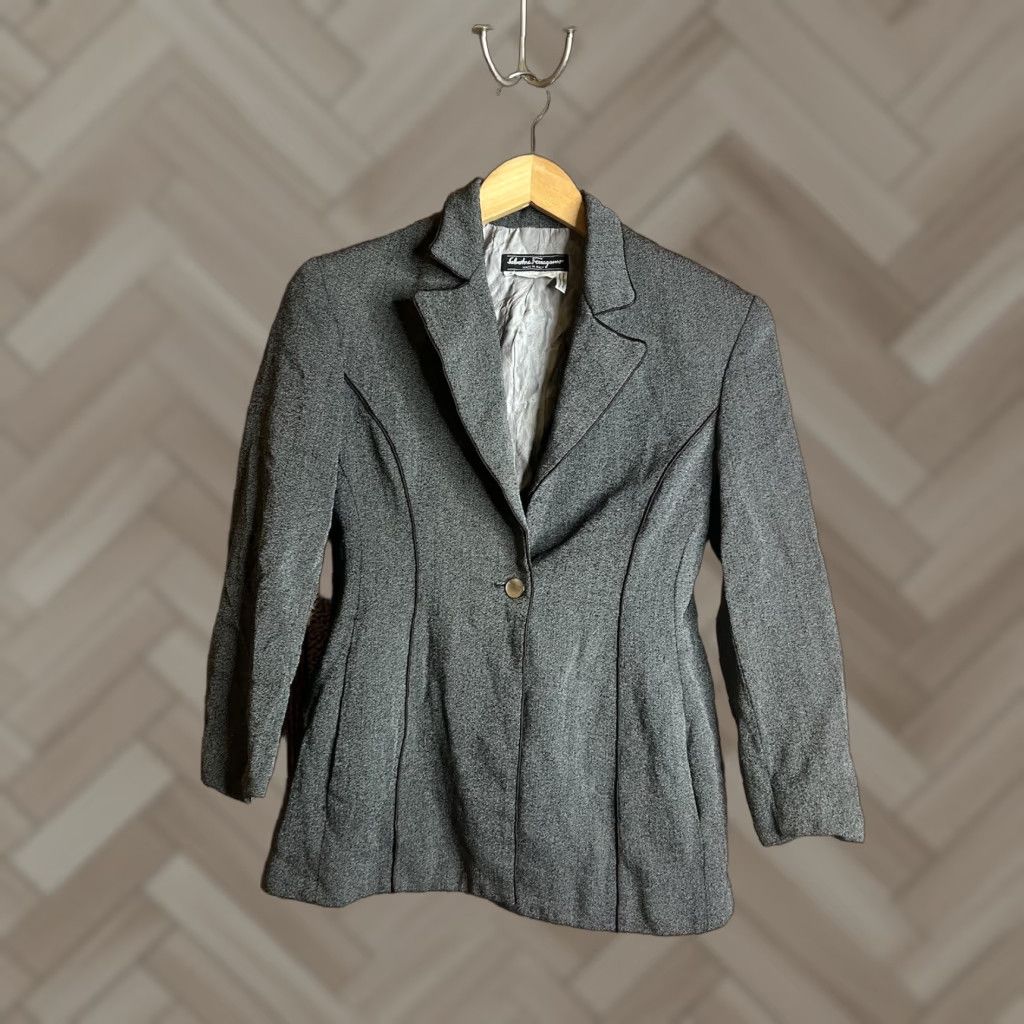 Salvatore Ferragamo Salvatore Ferragamo Blazer Jacket Women 40 Gray Wool Blend Zip Front Lined 24” Length 18” Pit to Pit Regular Size Size S / US 4 / IT 40 - 1 Thumbnail