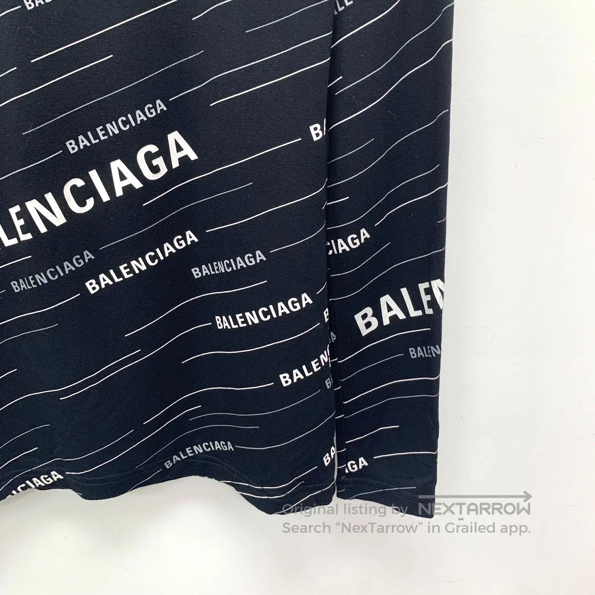 Balenciaga Balenciaga Black Stripe Logo Letter Barrage Round Neck Lon Size US M / EU 48-50 / 2 - 4 Thumbnail