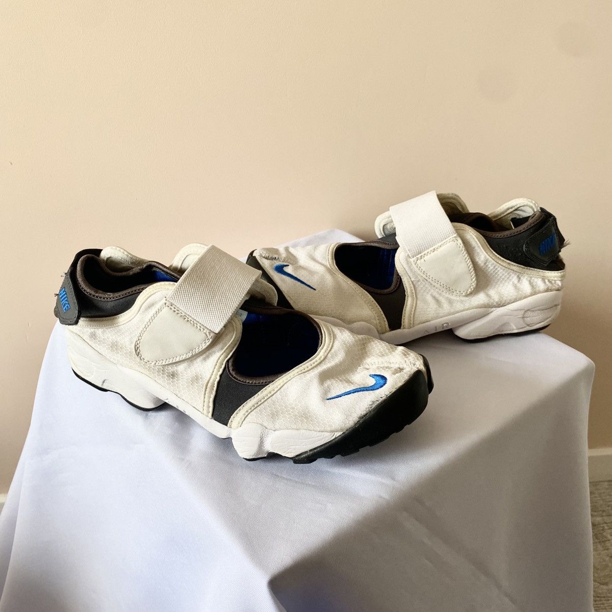 Japanese Brand 00s Nike Rift Tabi Japan Style Vintage Shoes Sneakers Y2K Size US 9 / EU 42 - 1 Thumbnail