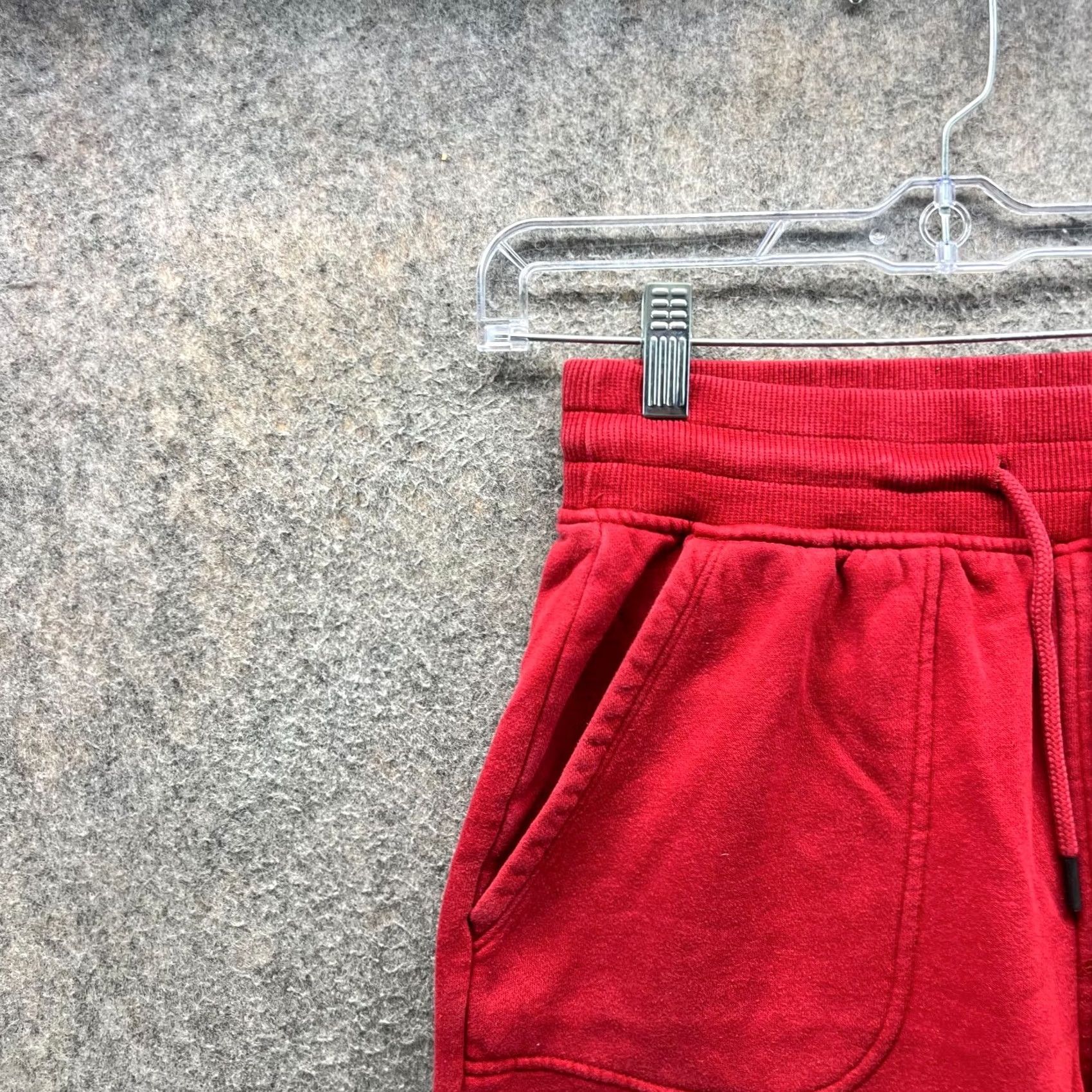 Under Armour Under Armour Shorts Mens Small Red Fleece HeatGear Drawstring Logo Athletic Activewear Regular Fit 8 in Inseam - Size US 29 - 5 Thumbnail