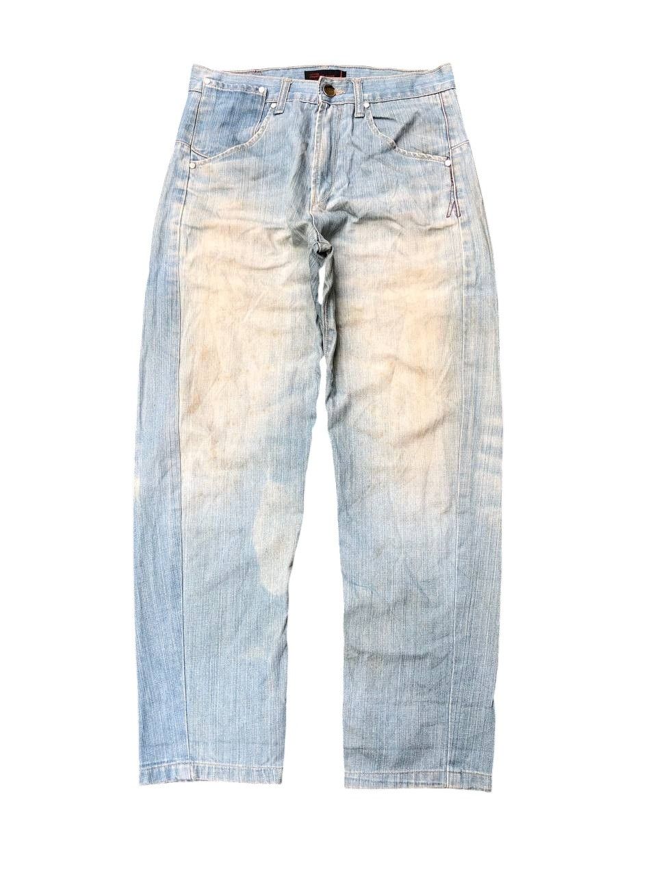 Levi's Vintage Clothing Vintage Thrashed Levi's Engineered Jeans Size US 30 / EU 46 - 1 Thumbnail