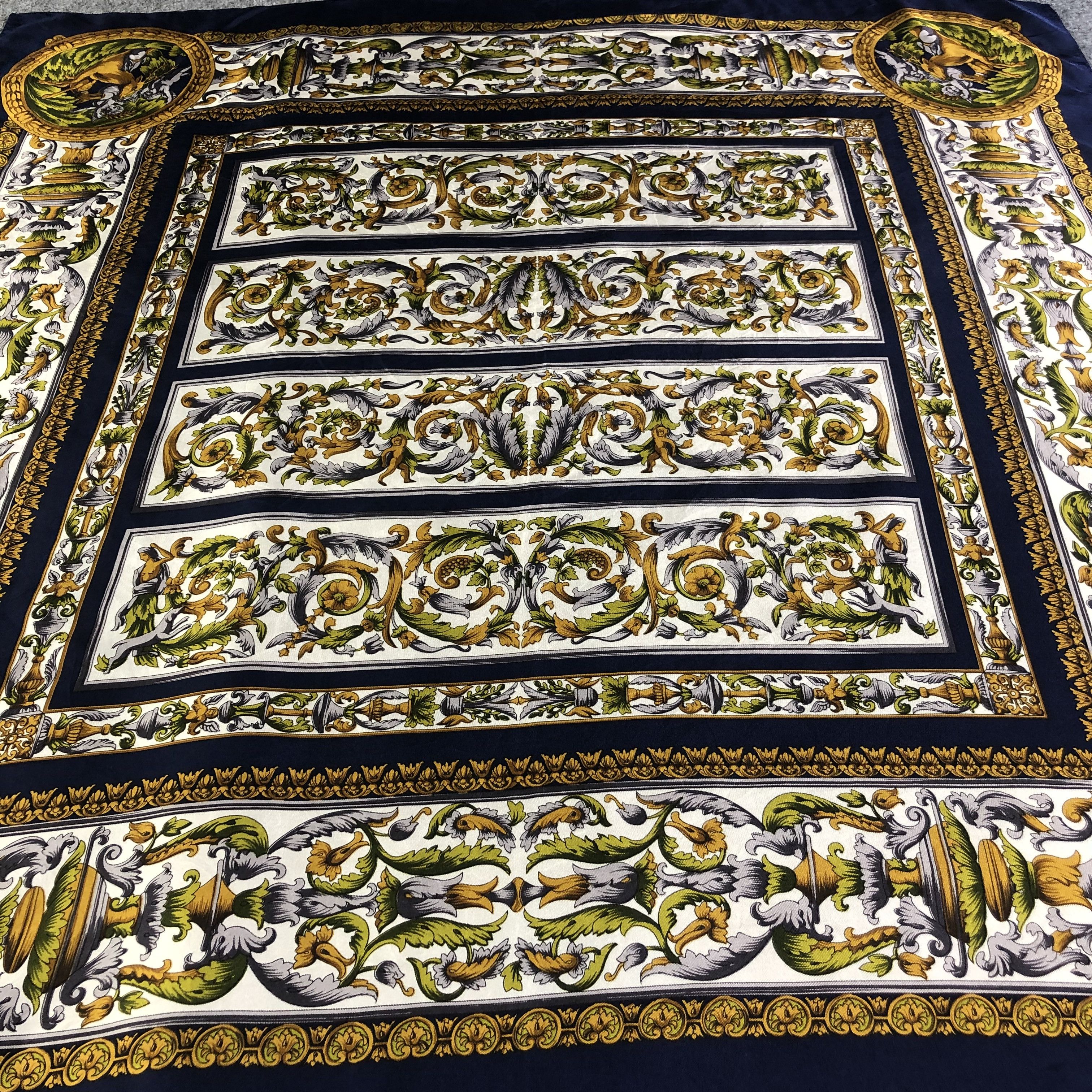 Japanese Brand Luxury Design Silk Scarf M526 Size ONE SIZE - 4 Thumbnail