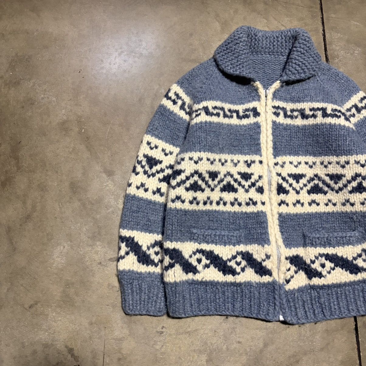 Vintage Vintage Cowichan Sweater Cardigan Zip Up Wool Canadian 70s Size US S / EU 44-46 / 1 - 3 Thumbnail