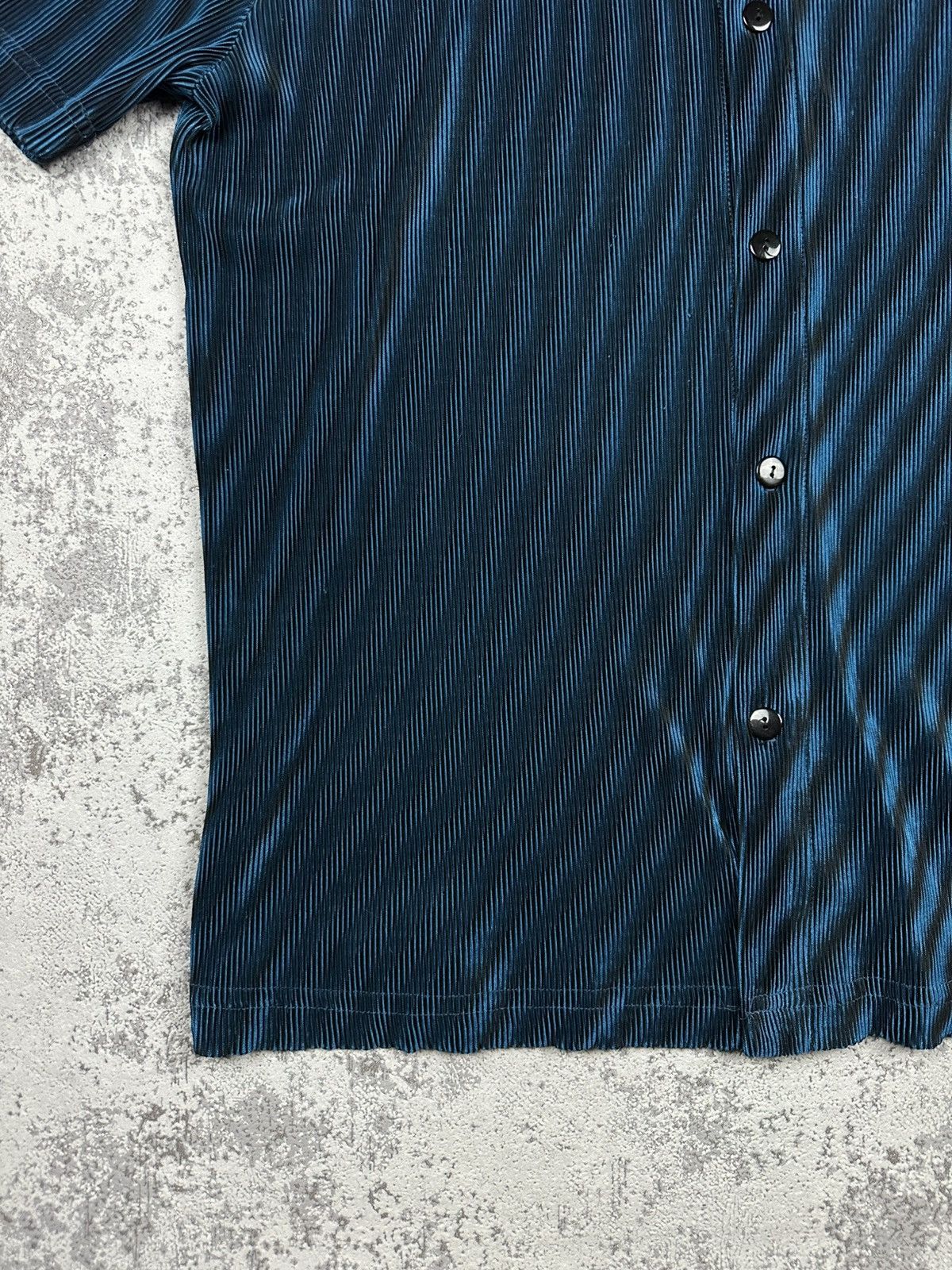 Vintage YMLA Pleated Shirt Made in USA Y2K Clubwear Vibes Size US L / EU 52-54 / 3 - 3 Thumbnail