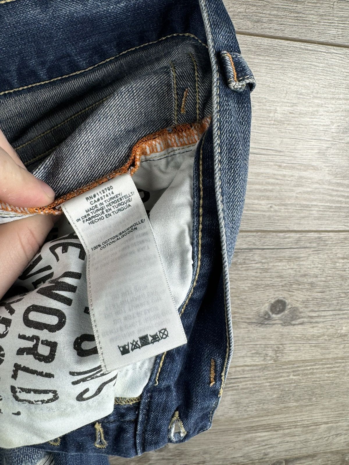 True Religion True Religion Jeans Japanese Big Logo Size 31 Size US 31 - 5 Thumbnail