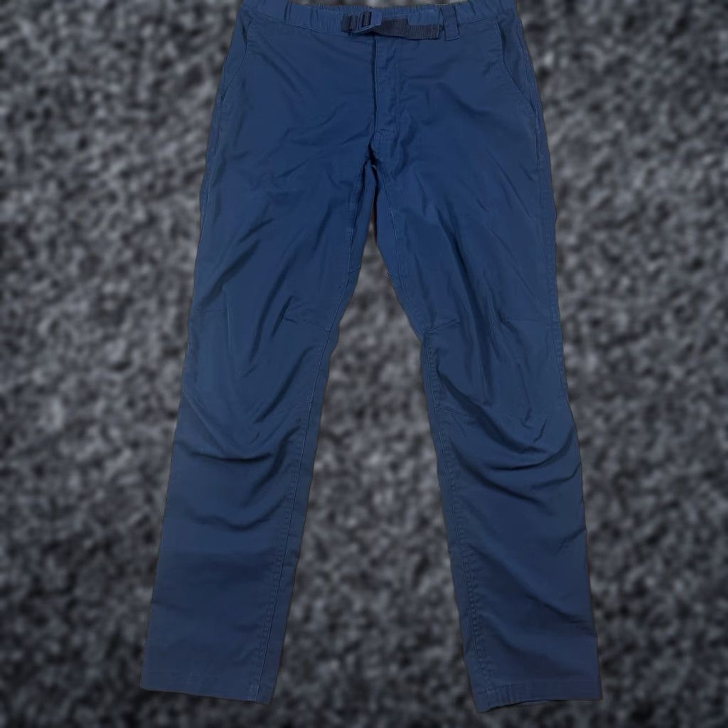 The North Face The North Face Men’s Pants Belted Black Outdoor Hiking Chino 28 Regular 29in Inseam Mens Size US 28 / EU 44 - 1 Thumbnail