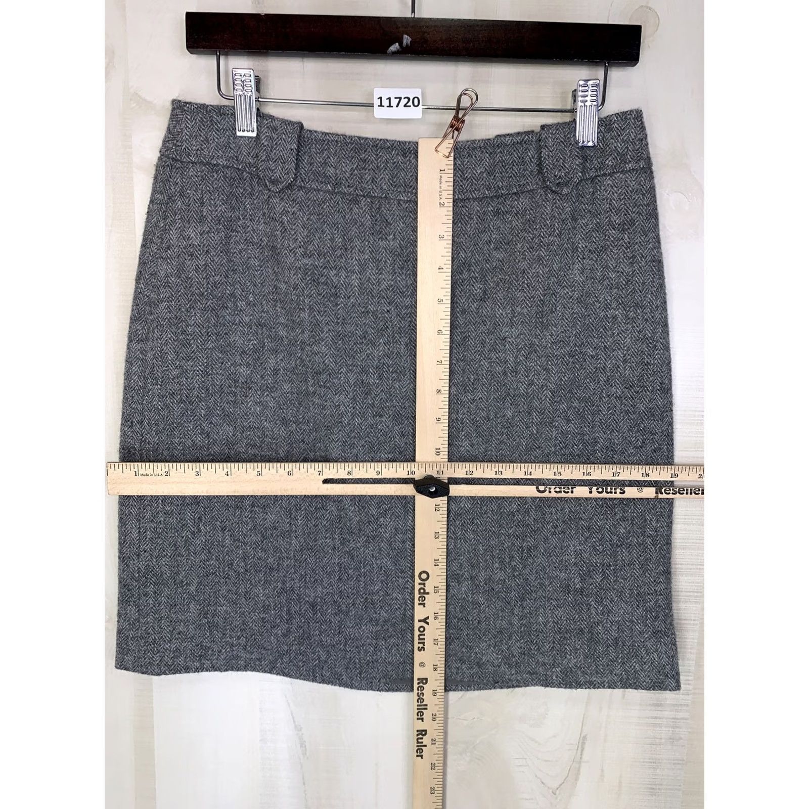 Talbots Talbots Petites Herringbone Weave Gray Wool Blend A-Line Skirt Womens 6P-11720 Size 28" / US 6 / IT 42 - 3 Thumbnail