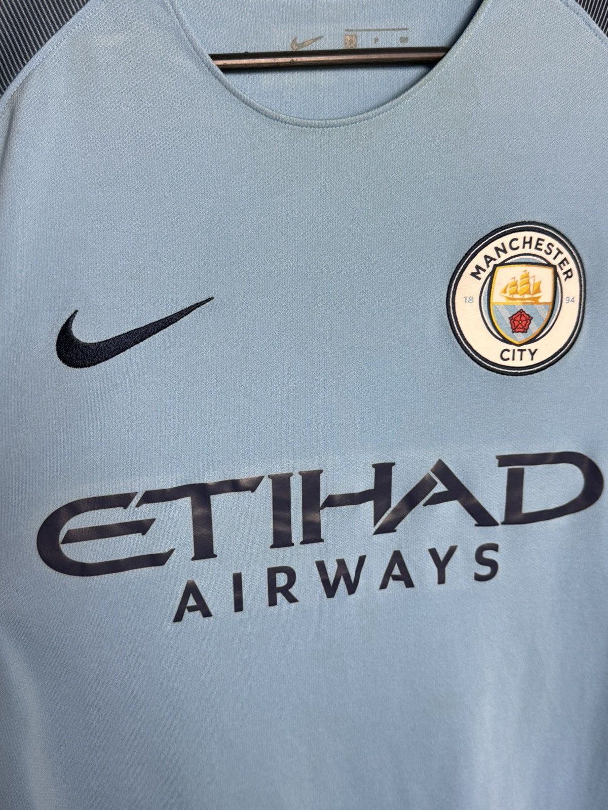 Nike Manchester City 16/17 Home Football Jersey Size US S / EU 44-46 / 1 - 3 Thumbnail