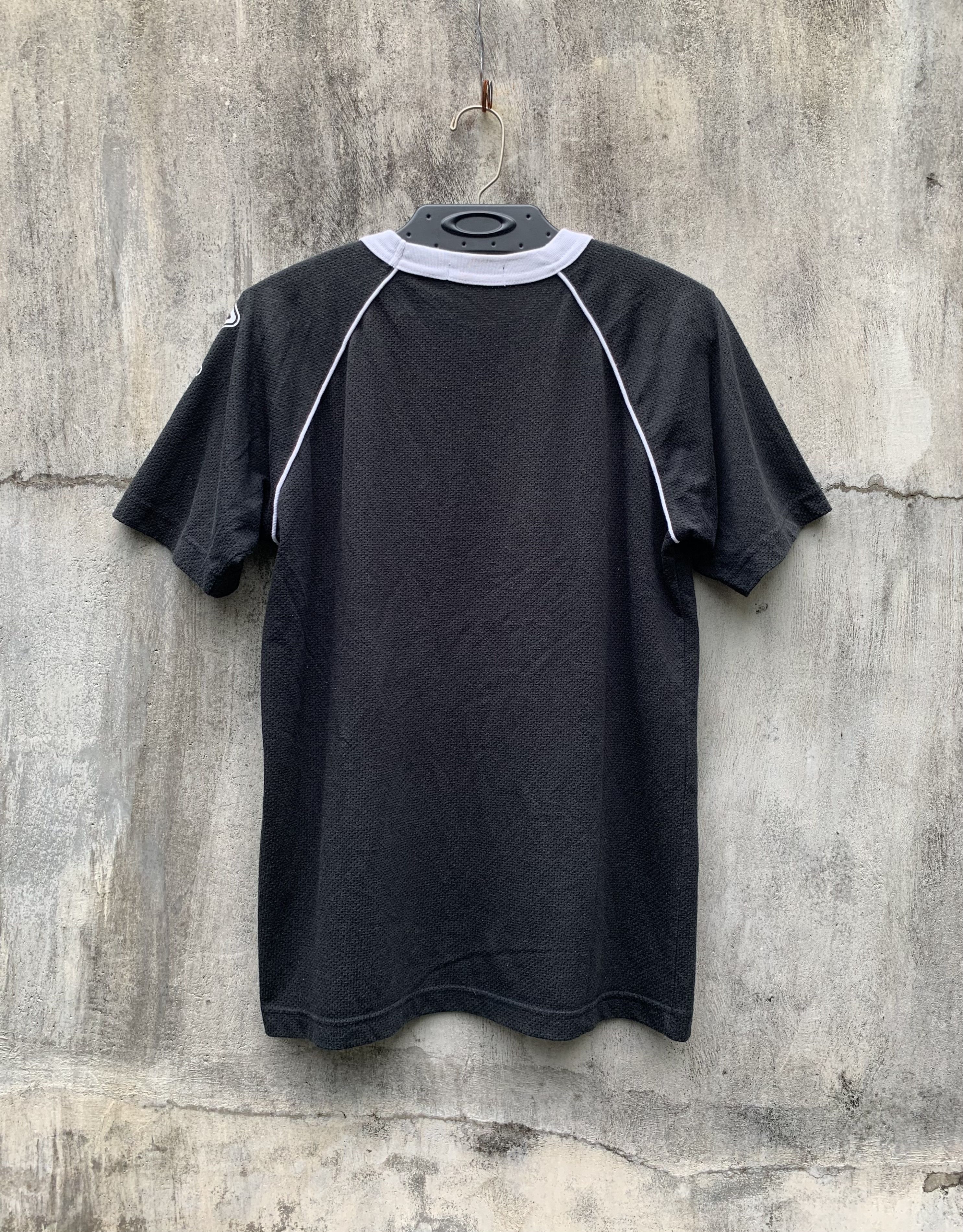 Airwalk y2k Airwalk Boardwear Black Tee Size US S / EU 44-46 / 1 - 7 Thumbnail