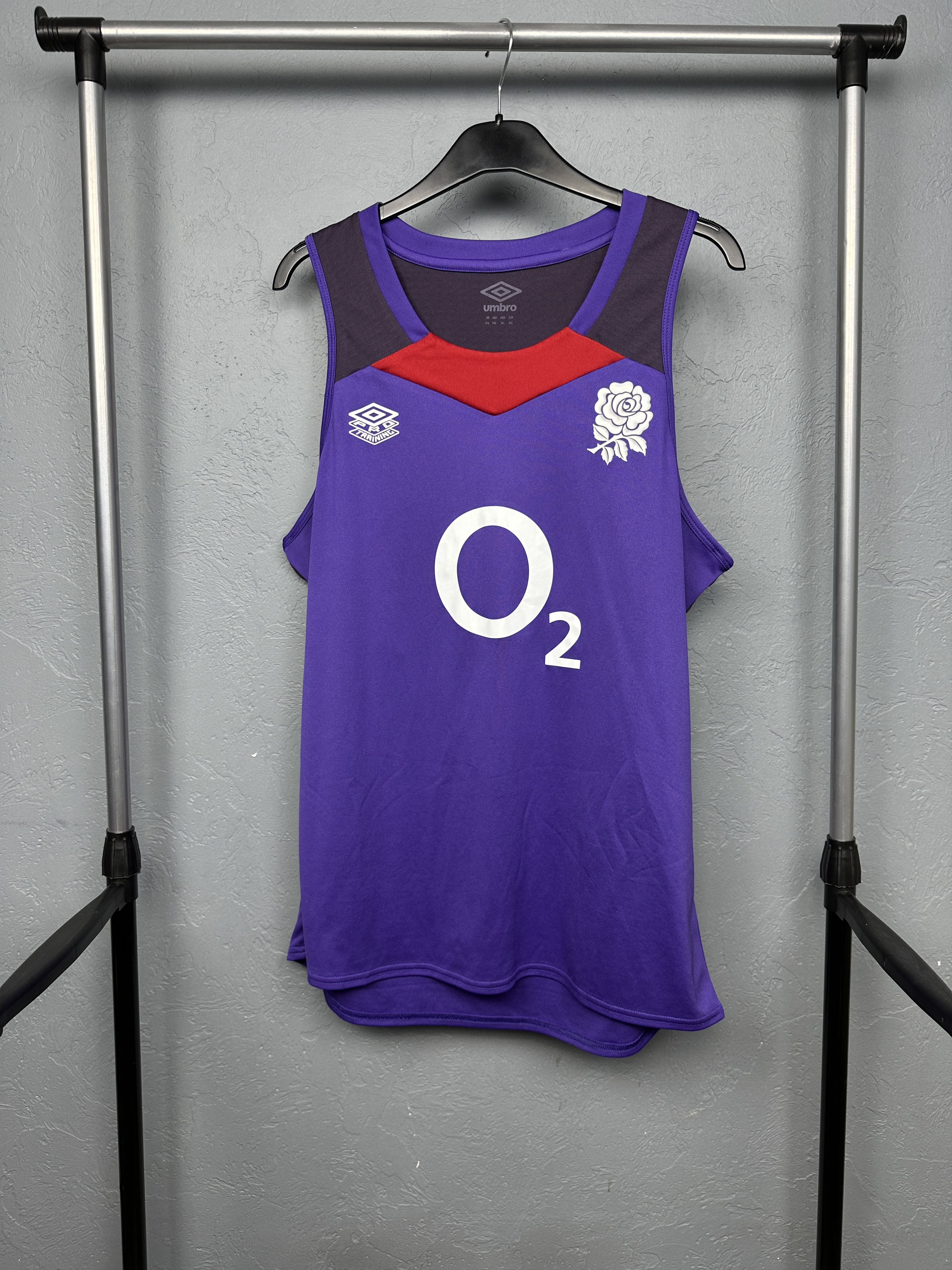 Umbro Umbro O2 England Rugby Sleeveless T-Shirt Size US XXL / EU 58 / 5 - 1 Thumbnail