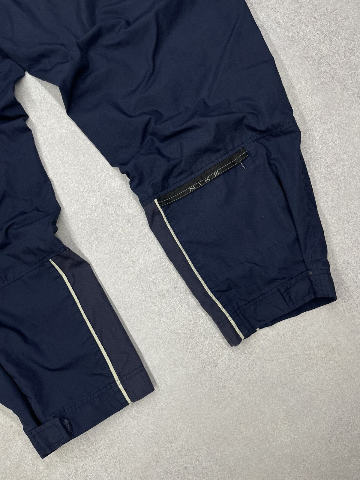 Nike Vintage Nike Nylon Sweatpants Navy Double Logo Y2K ACG TECH Size US 36 / EU 52 - 7 Thumbnail