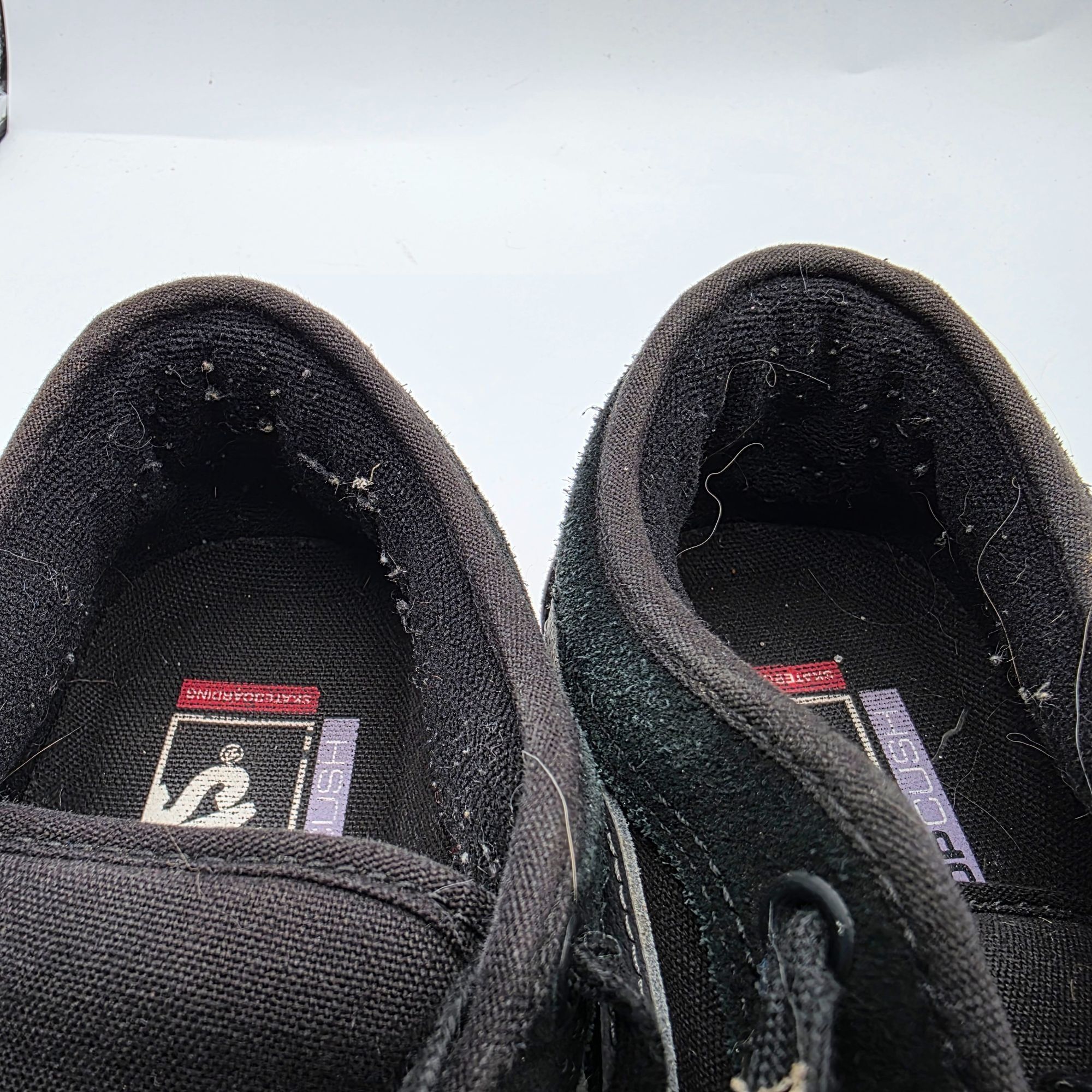 Vans Vans Chukka Low Sidestripe Mens Size 6 Black Sneaker Shoes C Size US 6 / EU 39 - 9 Thumbnail