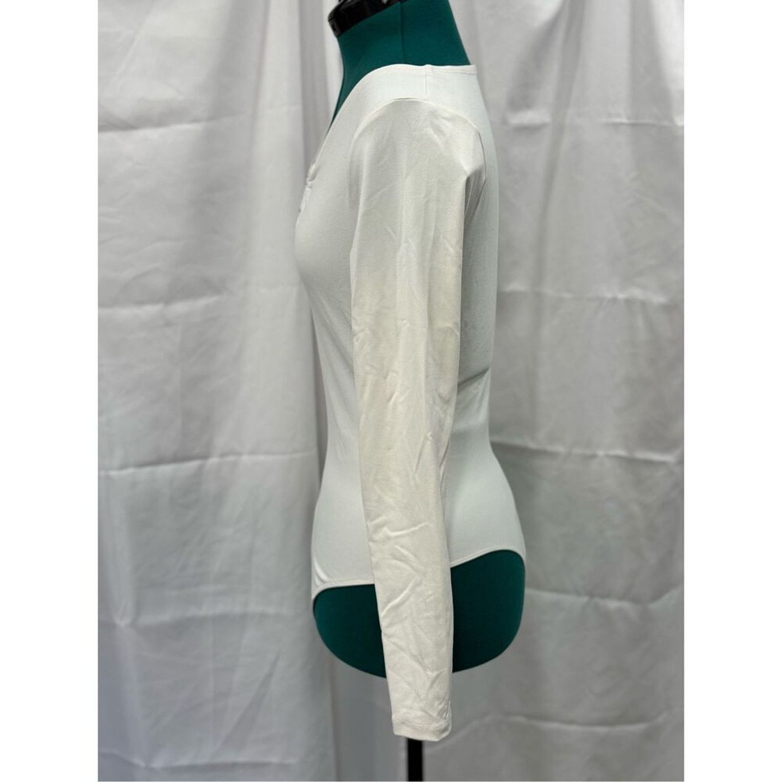 Abercrombie & Fitch A&F White Long Sleeve Keyhole Bodysuit | Sz S, NWT Size S / US 4 / IT 40 - 3 Thumbnail