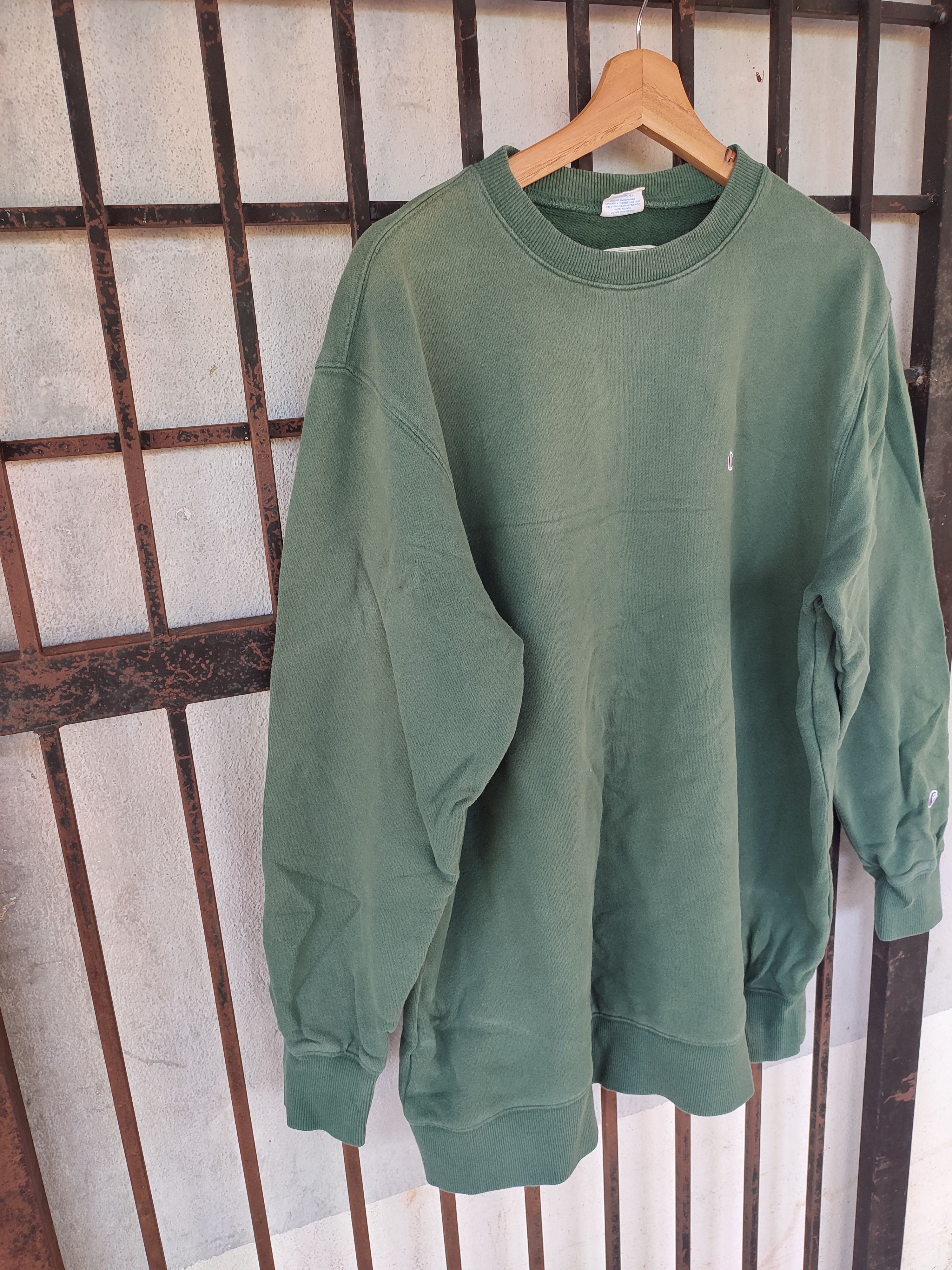 Champion × Japanese Brand × Vintage Vintage Faded Champion Sweatshirt Size US XL / EU 56 / 4 - 4 Thumbnail