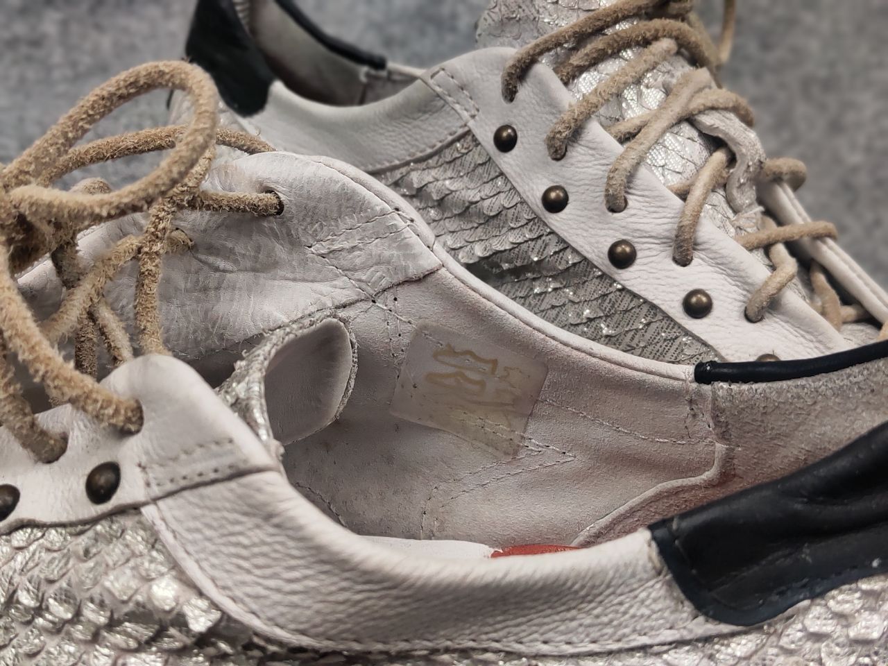 A.S.98 A.S.98 Airstep Design Silver Leather Low Top Lace Sneakers Size US 9 / IT 39 - 21 Thumbnail