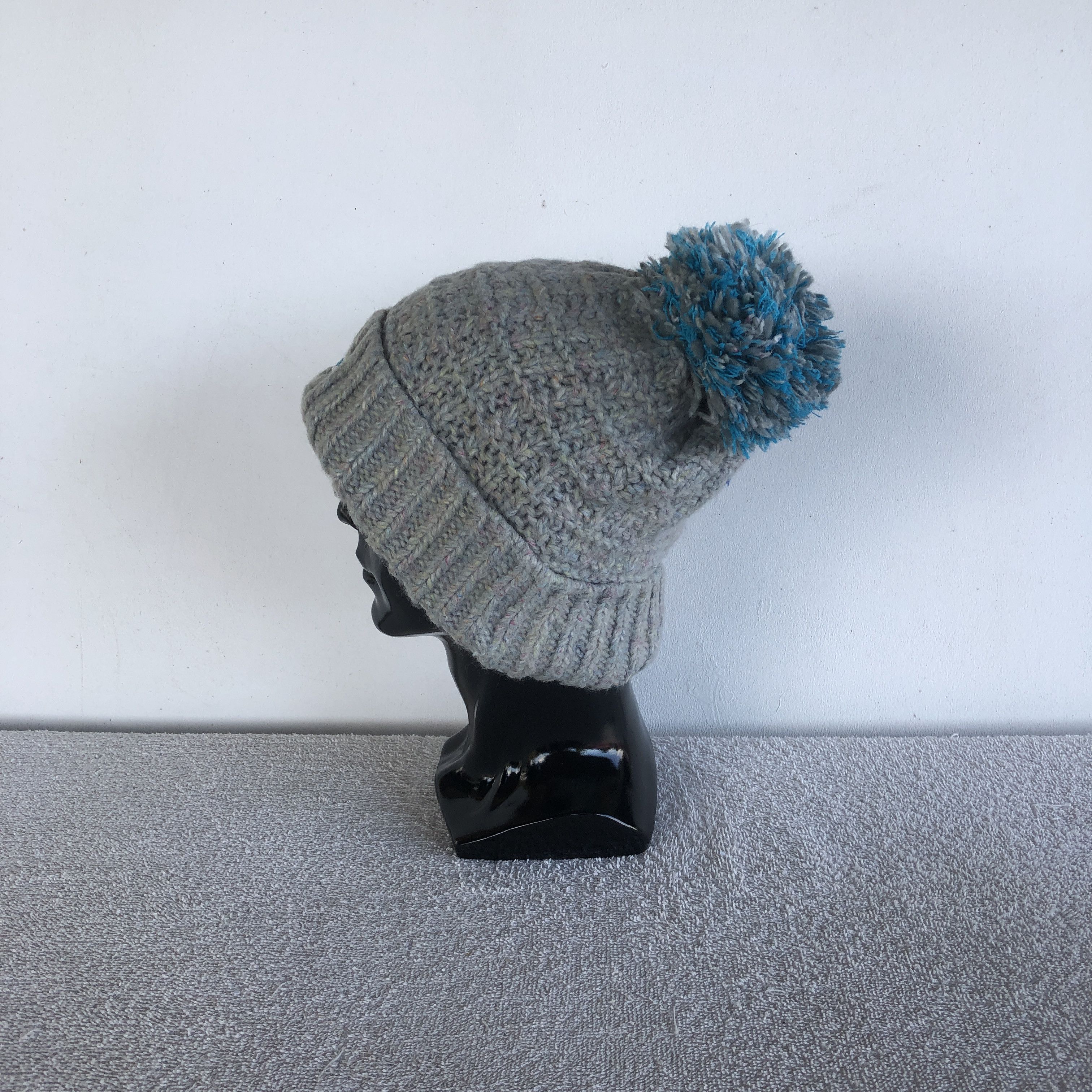 Japanese Brand Vintage Phenix Ski Knitted Beanie Snow Caps Pom Pom Hats Size ONE SIZE - 4 Thumbnail