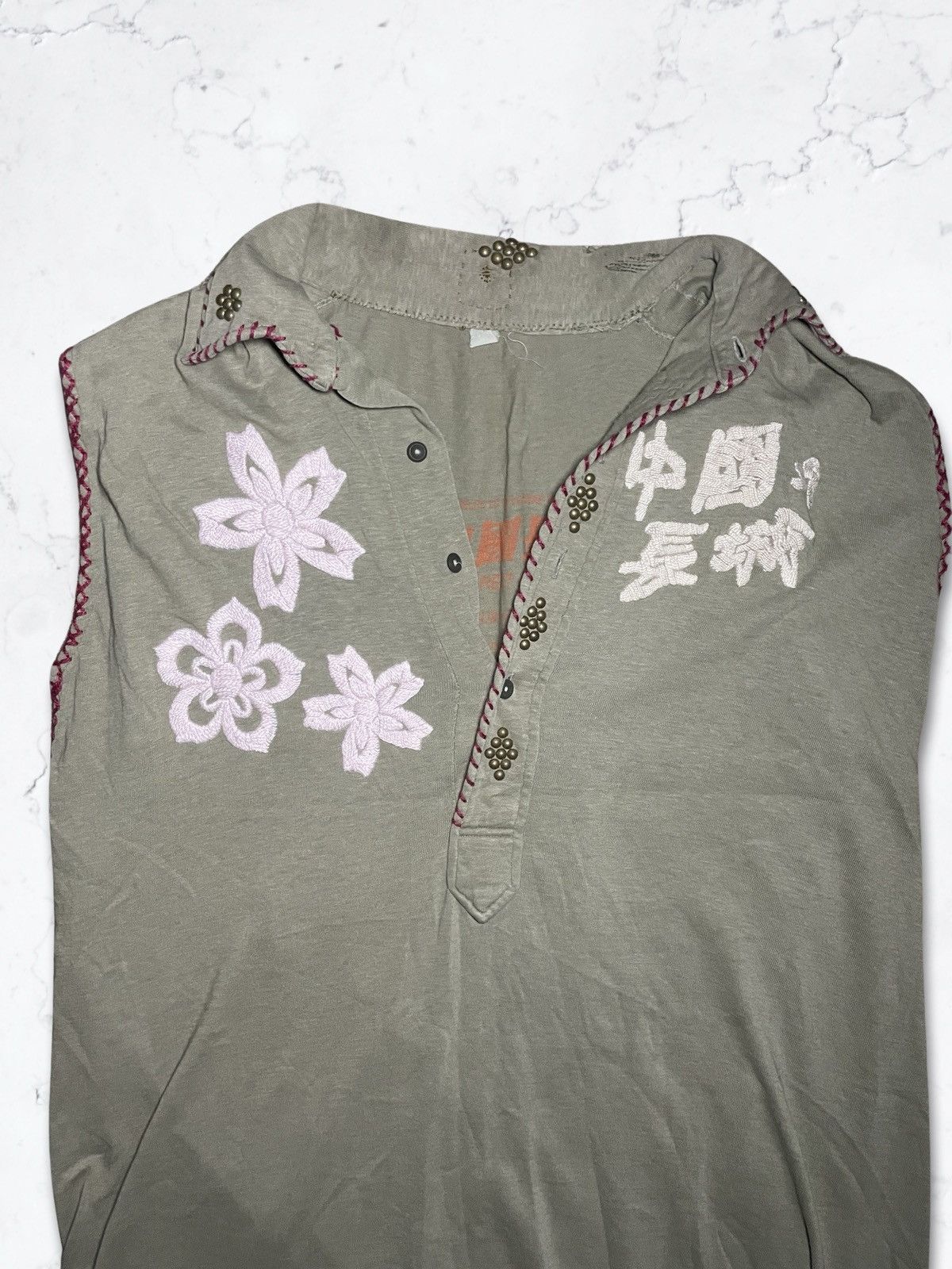 image of Great China Wall Phoenix Cut Off Tank Too Oversized XL in Olive, Men's
