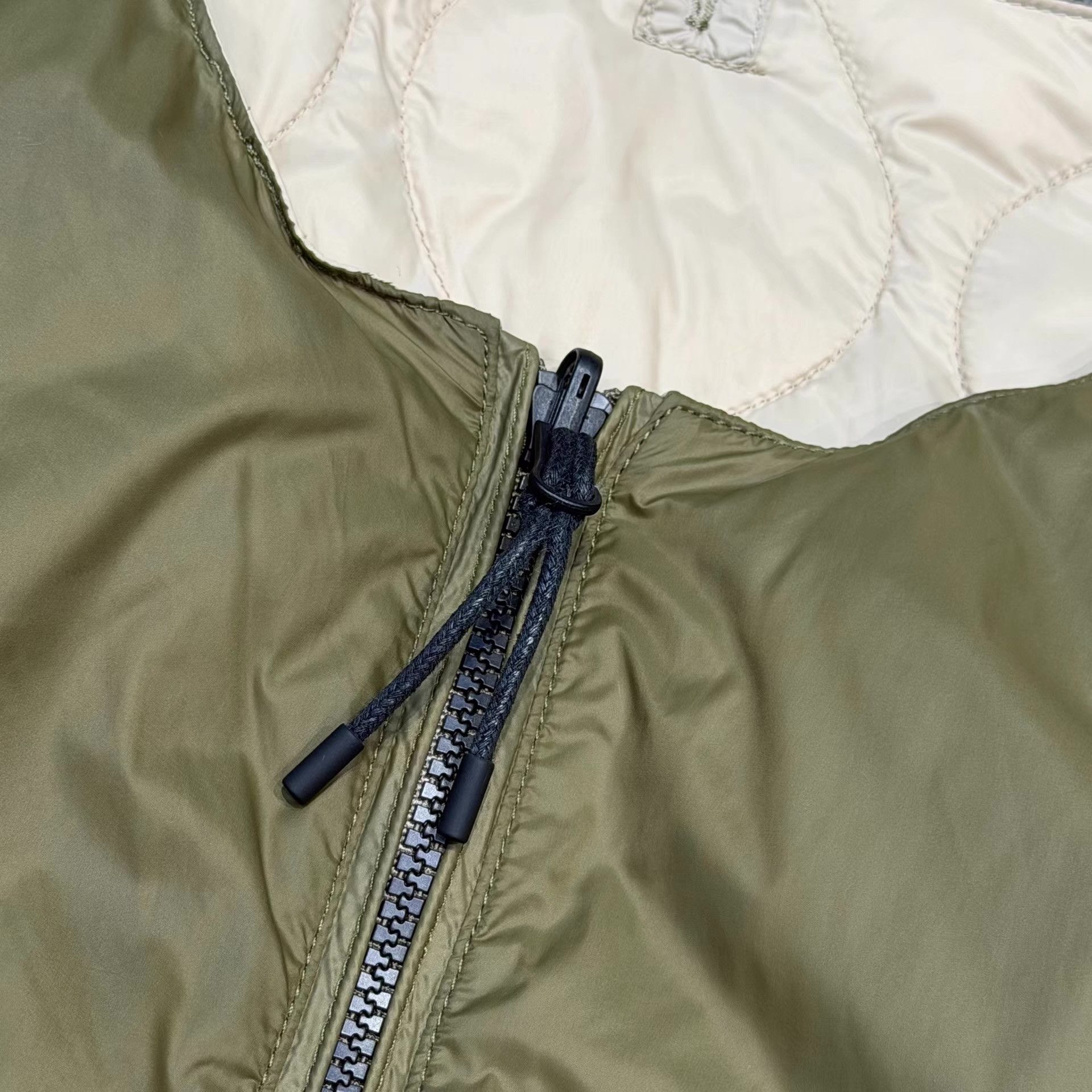 TAION TAION Down Jacket Q5 Size US XL / EU 56 / 4 - 6 Thumbnail