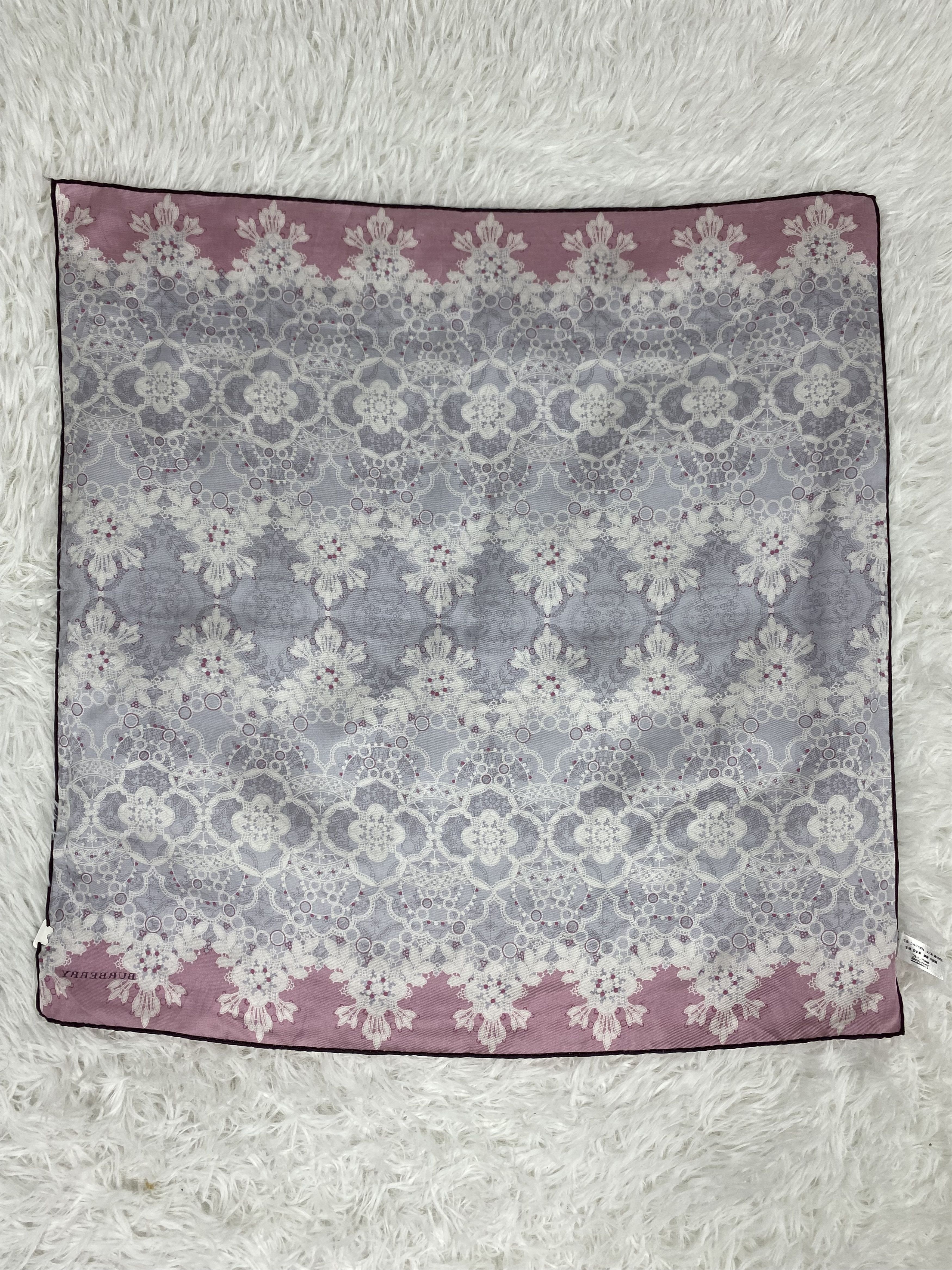Burberry × Vintage Vintage Burberry Handkerchief Neckerchief PH0188 Size ONE SIZE - 5 Thumbnail
