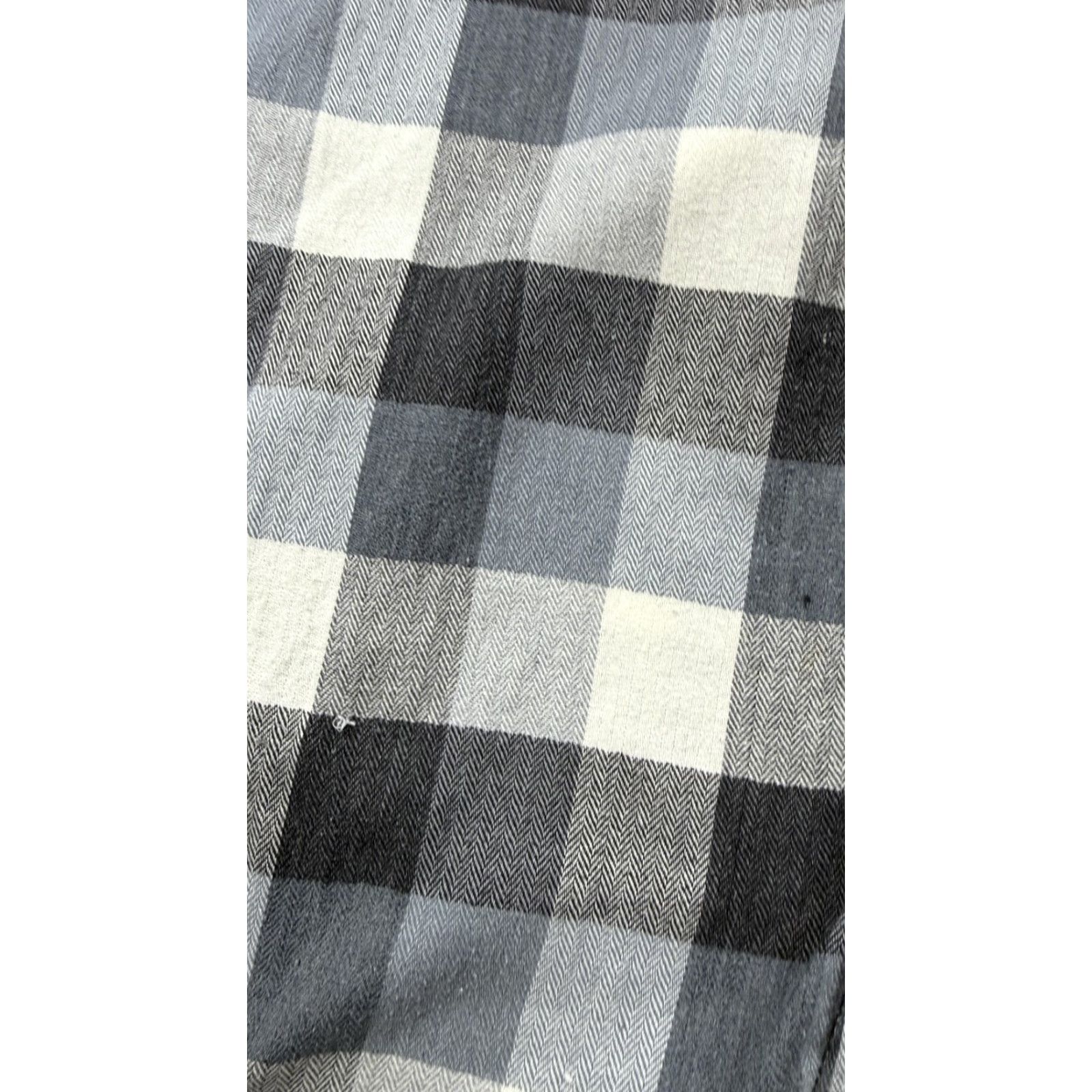 Vans Vans Shirt Mens Medium Gray Plaid Flannel Long Sleeve Button Front Casual Size US M / EU 48-50 / 2 - 6 Thumbnail