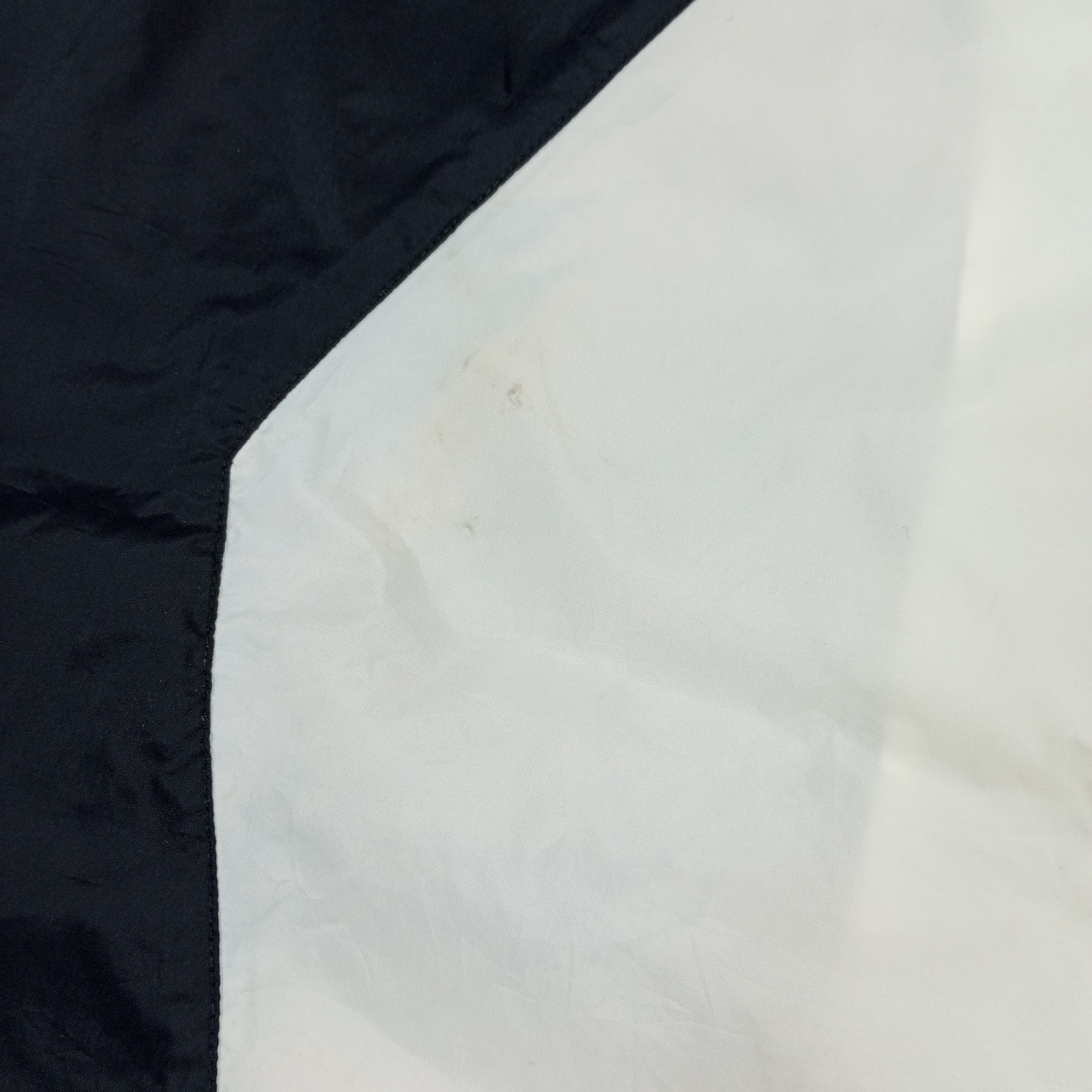 Nike × Vintage Nike Sportswear Style Small Logo Design Windbreaker Jacket Size US XXL / EU 58 / 5 - 4 Thumbnail