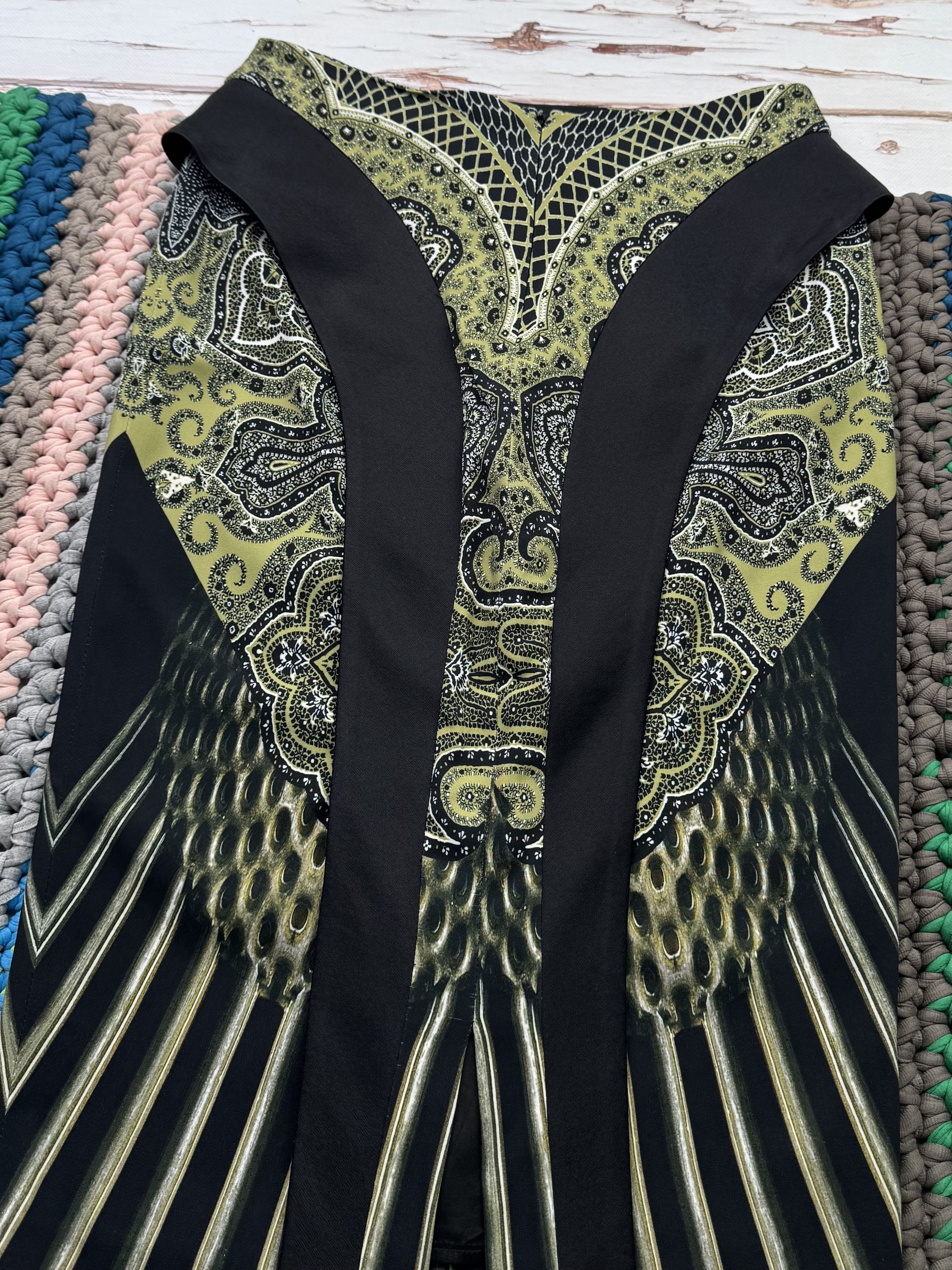 Etro Etro Printed Midi Skirt (V238)(D10) Size 28" / US 6 / IT 42 - 8 Thumbnail