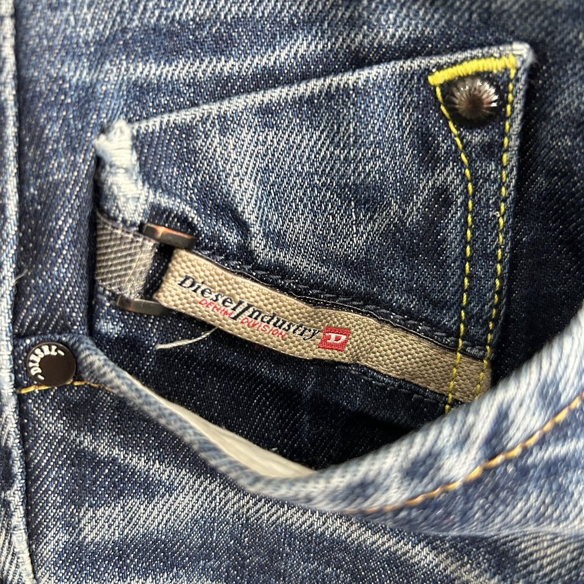 Diesel Vintage Diesel Darron Regular Slim Tapered Denim Size US 33 - 6 Thumbnail
