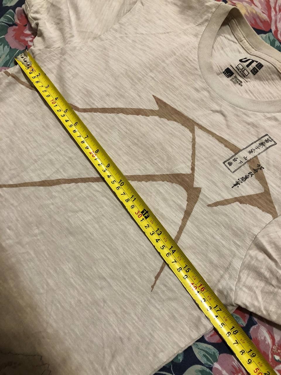 Uniqlo Vintage T-Shirt gradient Uniqlo big print crazy Y2K size XS Size US XS / EU 42 / 0 - 11 Thumbnail