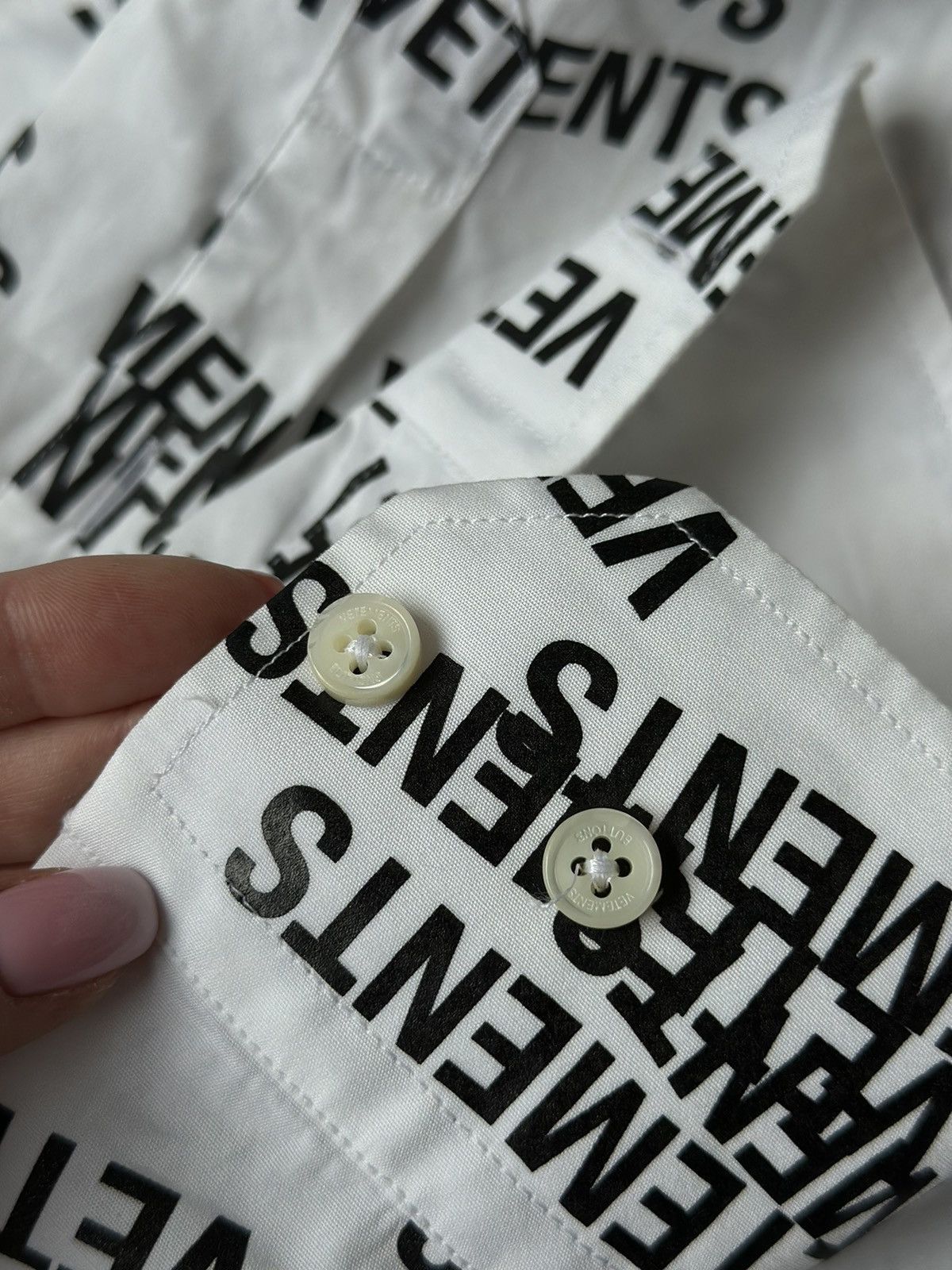 Vetements White cotton shirt Vetements Size US XS / EU 42 / 0 - 5 Thumbnail