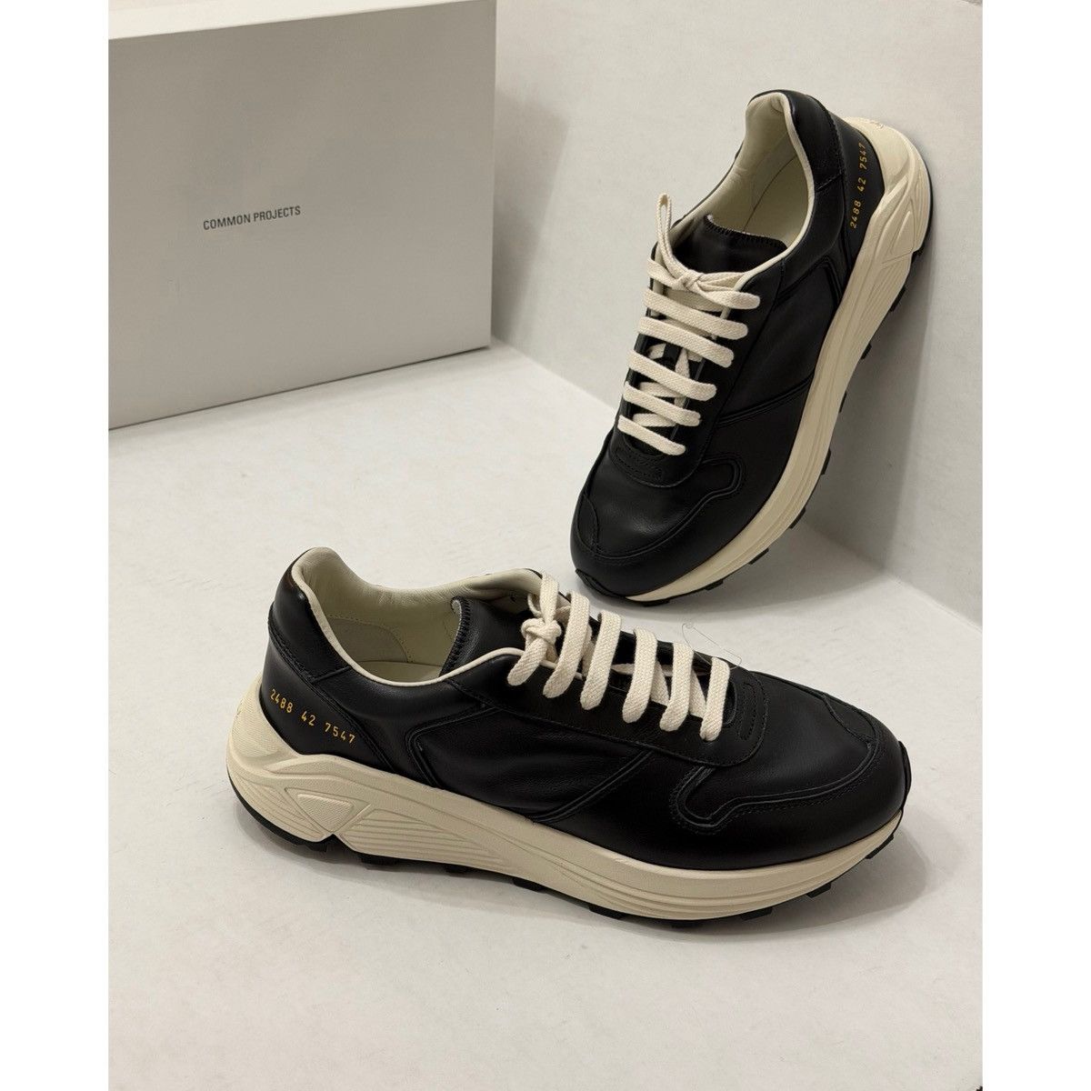 Common Projects COMMON PROJECTS PREMIUM RUNNER BLACK SNEAKER Size US 9 / EU 42 - 2 Thumbnail