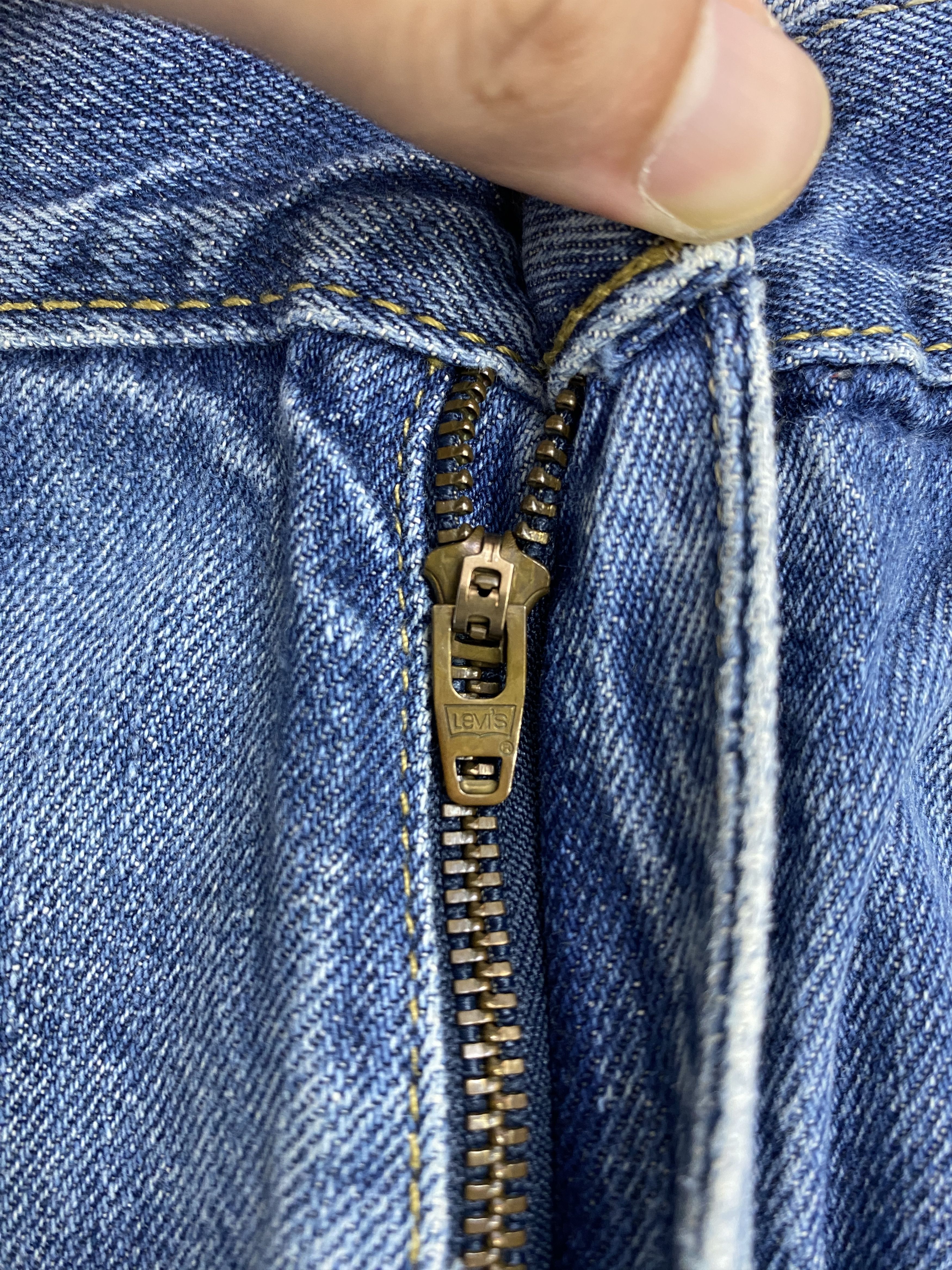 Levi's × Vintage Faded Blue Vintage Levis 514 Jeans Size US 34 / EU 50 - 15 Thumbnail