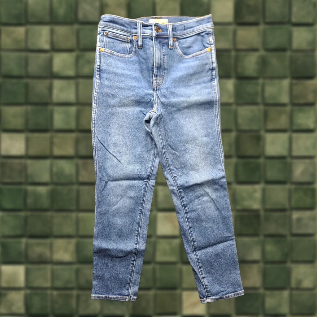 Madewell Madewell Jeans Women’s Size 24x26 Mid Rise Stovepipe Distressed Stretch Denim 5-Pocket City Preppy Buttons Zipper Womens Size 42" / US 20 - 1 Thumbnail