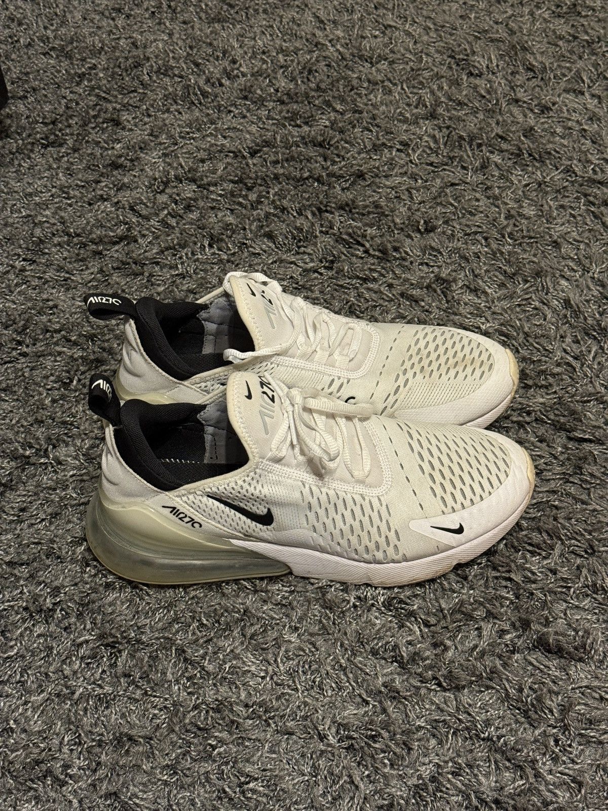 Nike Nike AirMax 270 Size US 8 / EU 41 - 2 Thumbnail