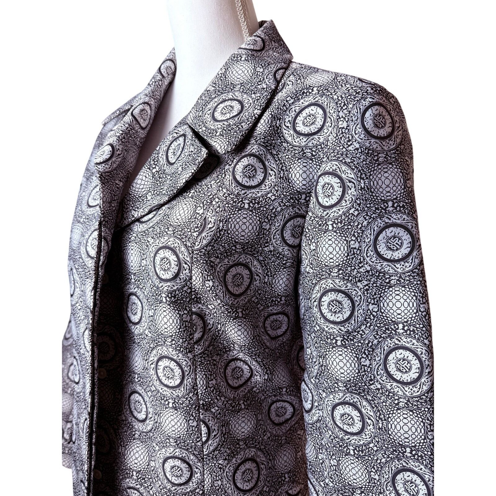 Vivienne Tam Vintage Y2K Vivienne Tam graphic print blazer Size M / US 6-8 / IT 42-44 - 1 Thumbnail