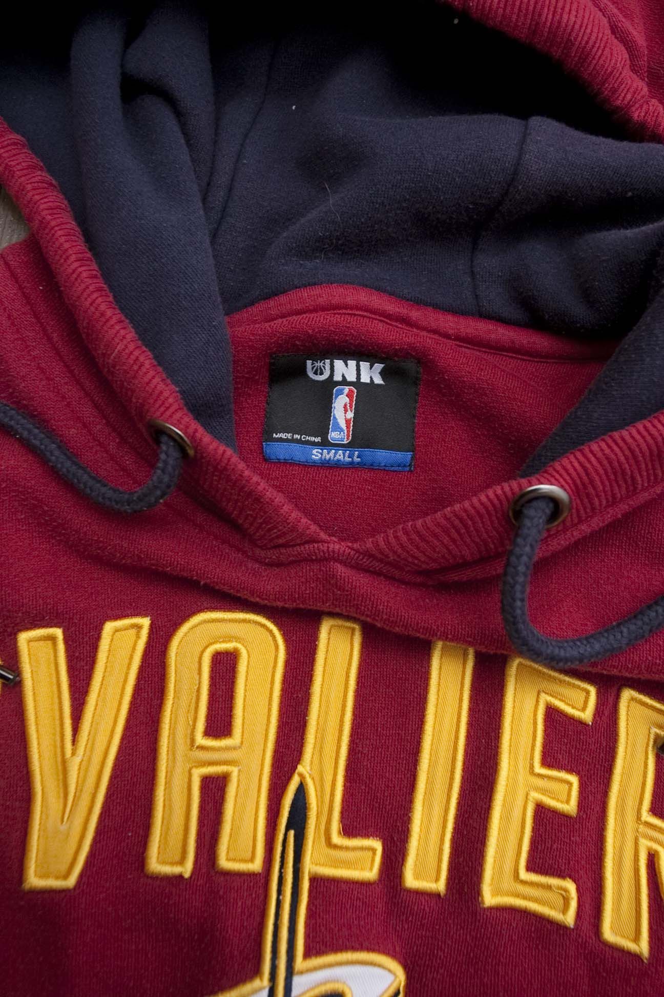 NBA Cleveland Cavaliers UNK Hoodie NBA Size S Red Size US S / EU 44-46 / 1 - 2 Thumbnail