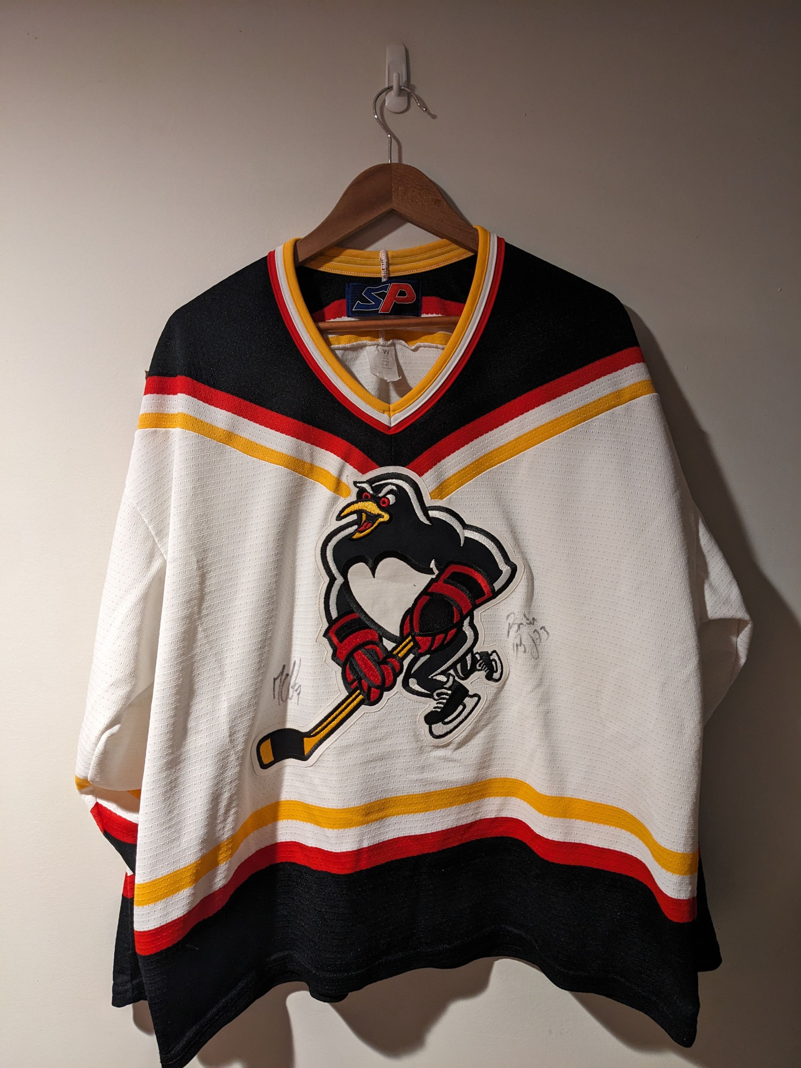 NHL Vintage 2001 Wilkes-Barre Scranton Penguin NHL Hockey Jersey Size US L / EU 52-54 / 3 - 1 Thumbnail