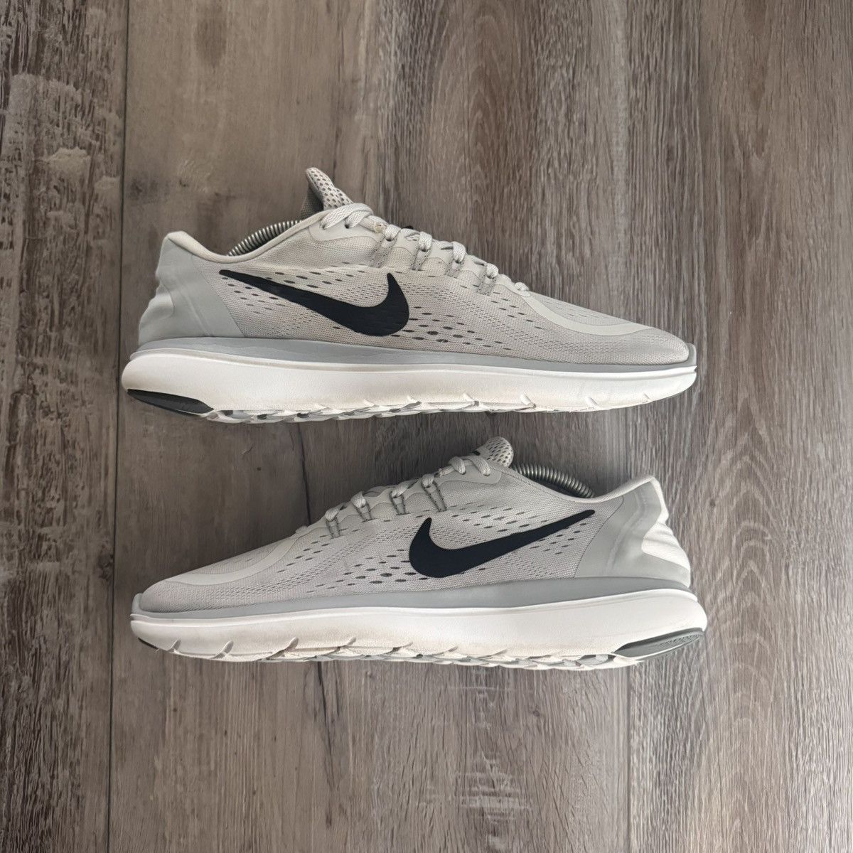 Nike NIKE • Flex 2017 Rn (10.5M) Size US 10.5 / EU 43-44 - 2 Thumbnail