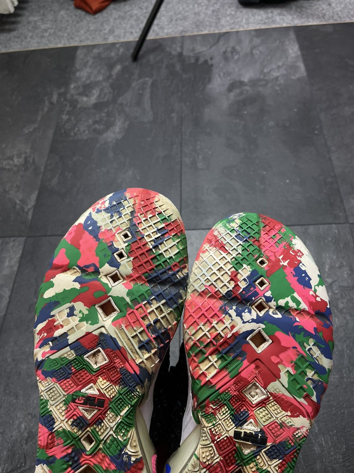 Nike LeBron 18 EP James Gang