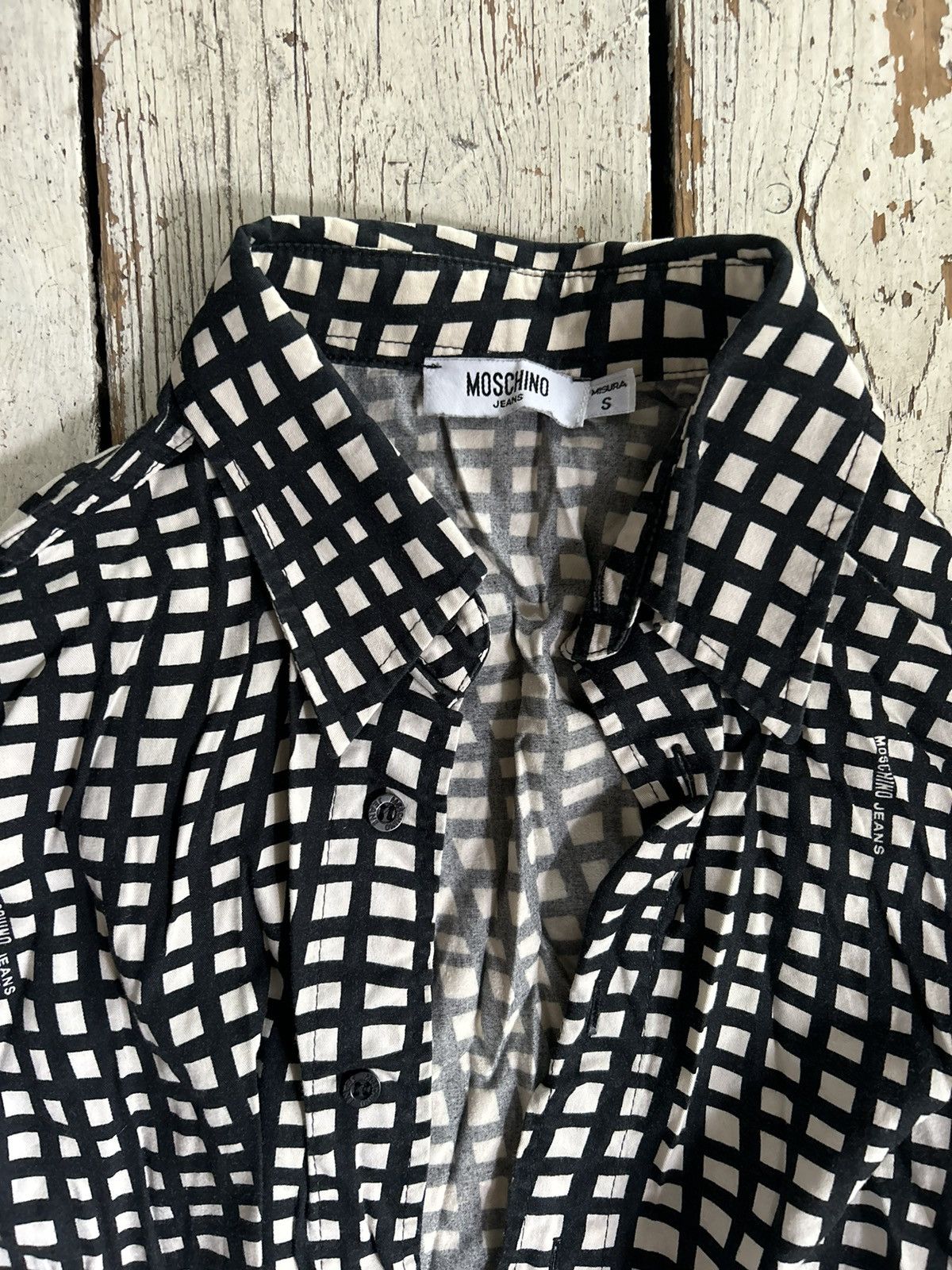 Moschino Vintage Moschino men’s shirt Size US S / EU 44-46 / 1 - 2 Thumbnail