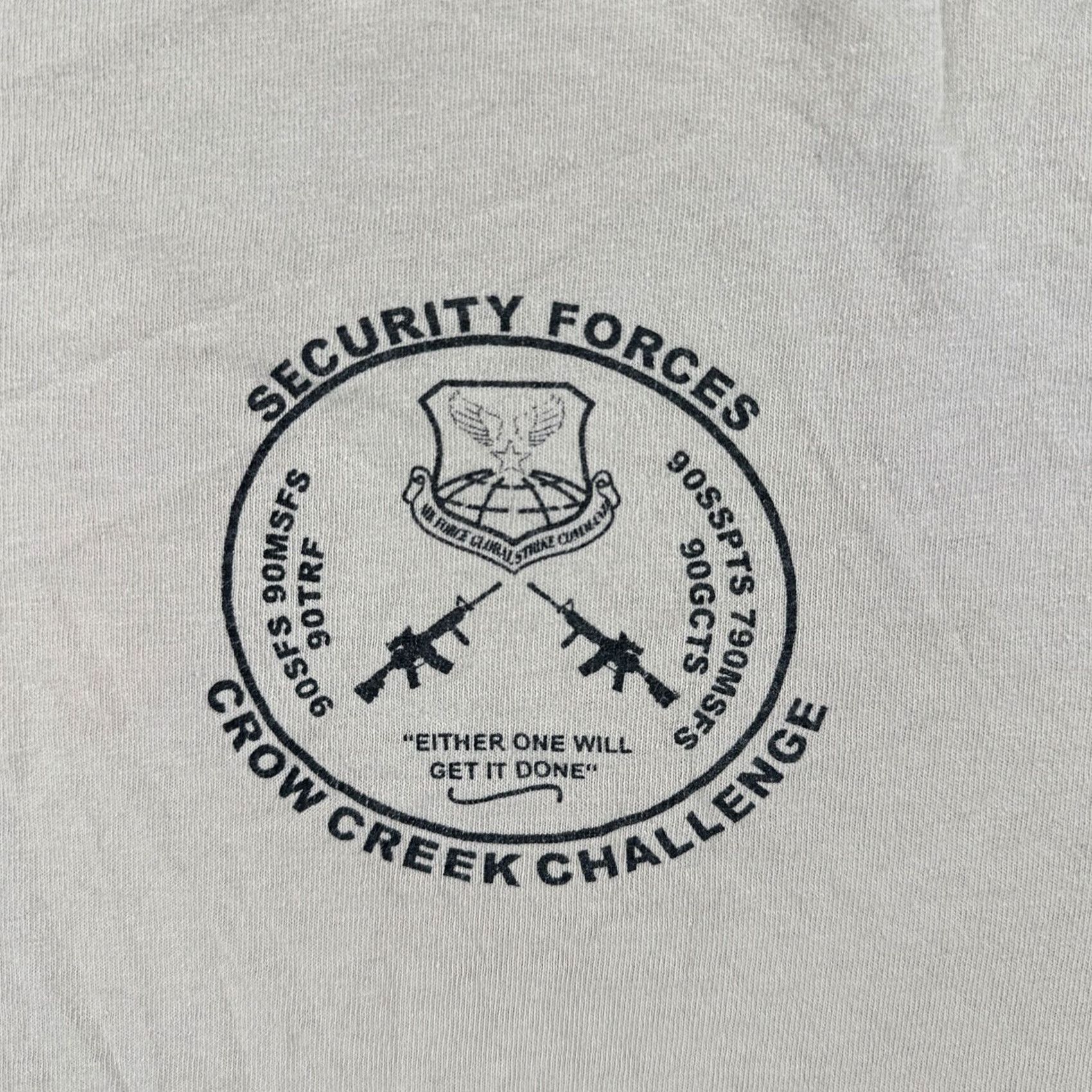 Gildan VINTAGE GILDAN T-Shirt Beige Short Sleeve Crew Neck Mens L Classic USA Military Crow Creek Challenge Cadre Size US L / EU 52-54 / 3 - 6 Thumbnail