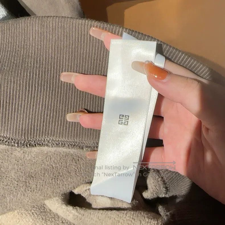 Givenchy Givenchy Sweatshirt Size US M / EU 48-50 / 2 - 5 Thumbnail