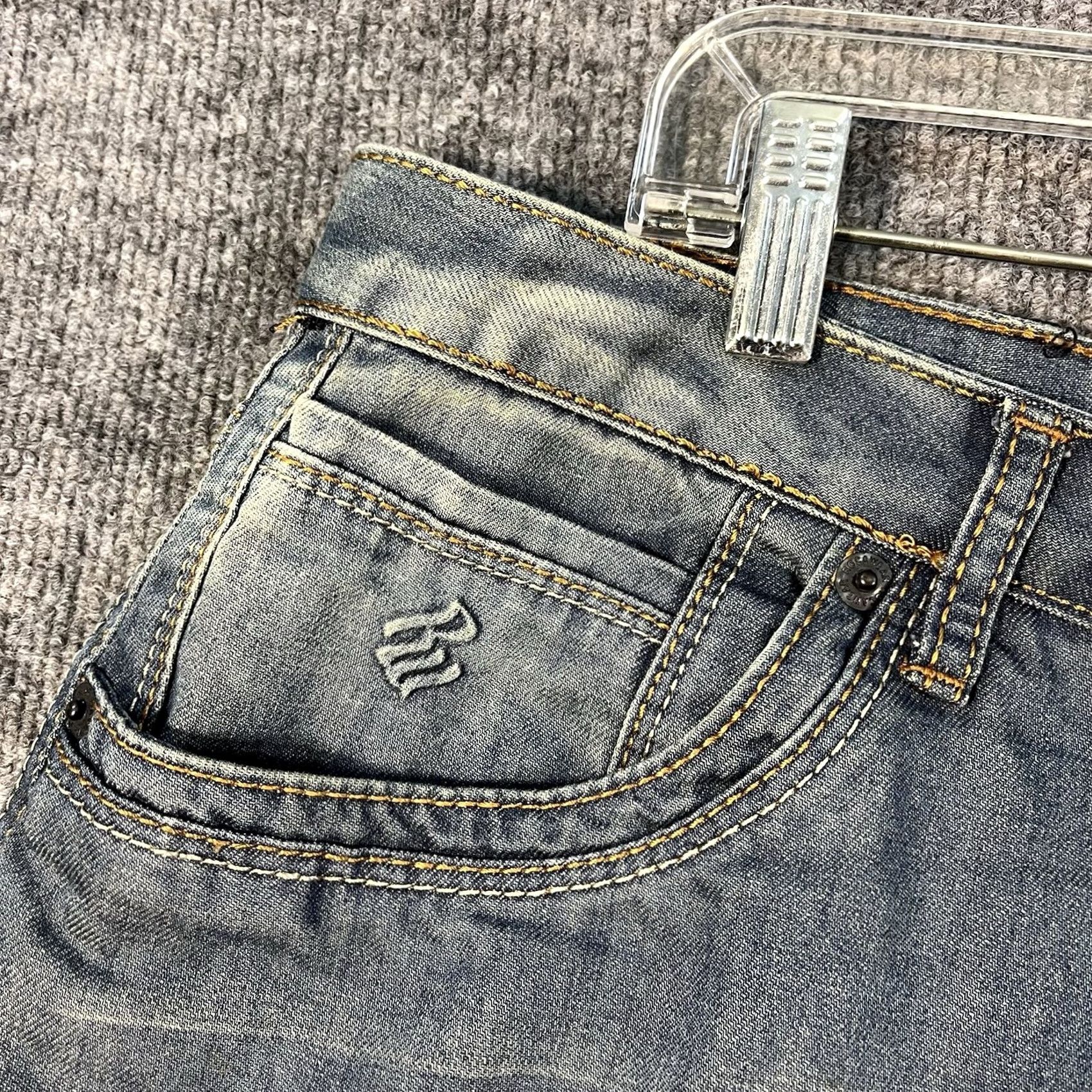 Rocawear VINTAGE Rocawear Shorts Mens 38 Blue Denim Jorts Hip Hop Skater Baggy Y2K Grunge Shorts Mens 38 Blue Denim Jorts Rocawear (Note: repetitive) Size US 38 / EU 54 - 3 Thumbnail