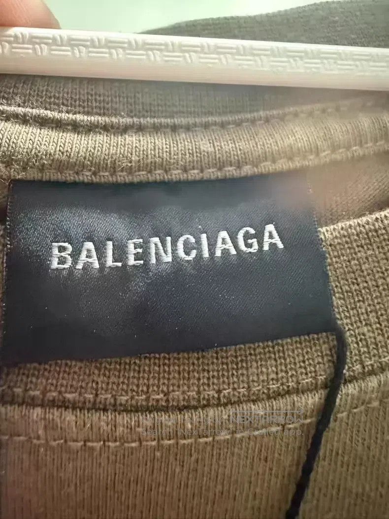 Balenciaga Balenciaga Khaki Green Coke Embroidered Short Sleeve Size US XS / EU 42 / 0 - 3 Thumbnail
