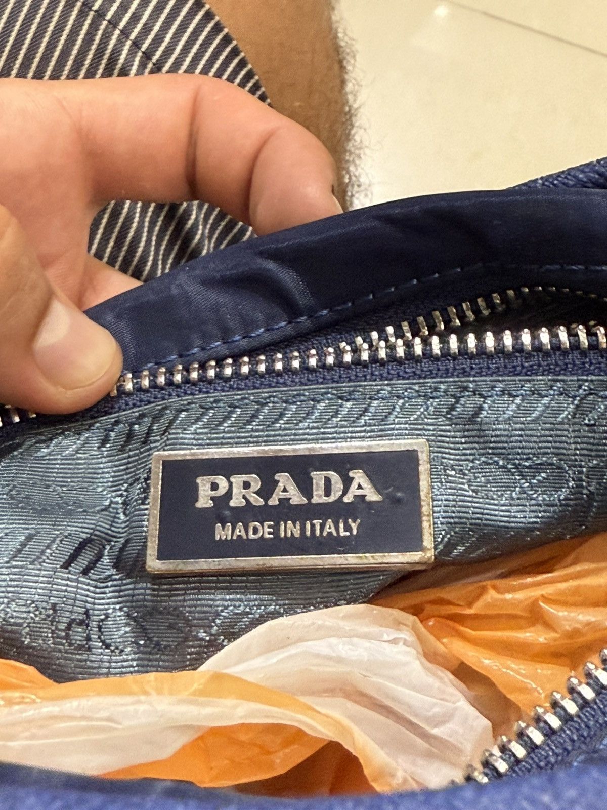 Prada 90’s PRADA RARE MULTI LOGO ITALIAN CASUAL BAG Size ONE SIZE - 7 Thumbnail